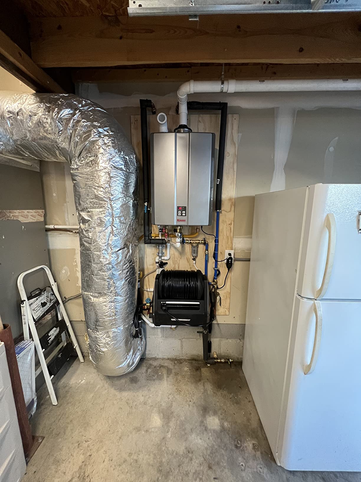 Rinnai RU199iN Condensing Tankless Hot Water Heater, 11 GPM, Natural Gas, Indoor Installation customer photo 1