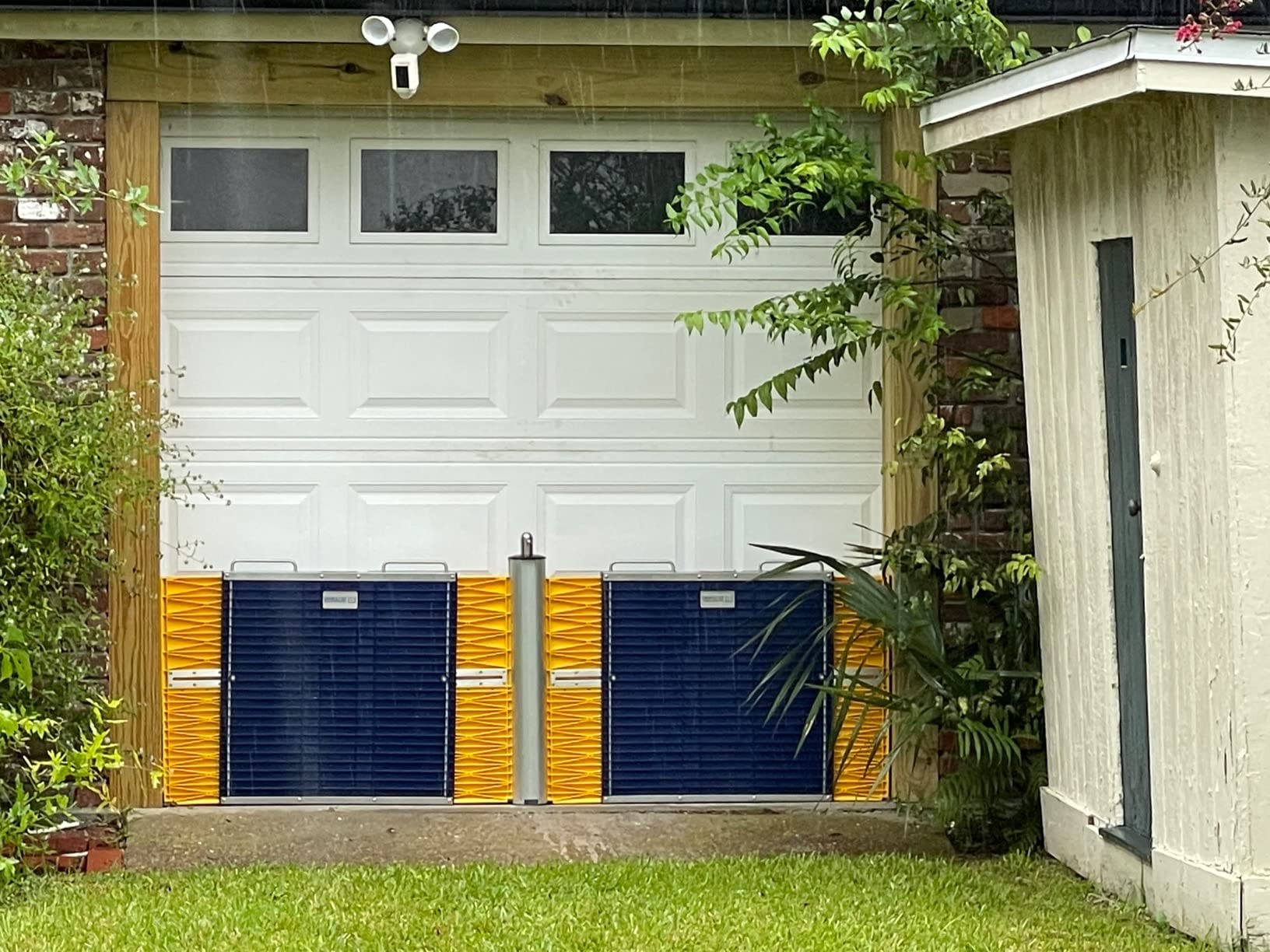 Door Dam Flood Barrier - Residential Flood Protection up to 28 inches for Doorways customer photo 1