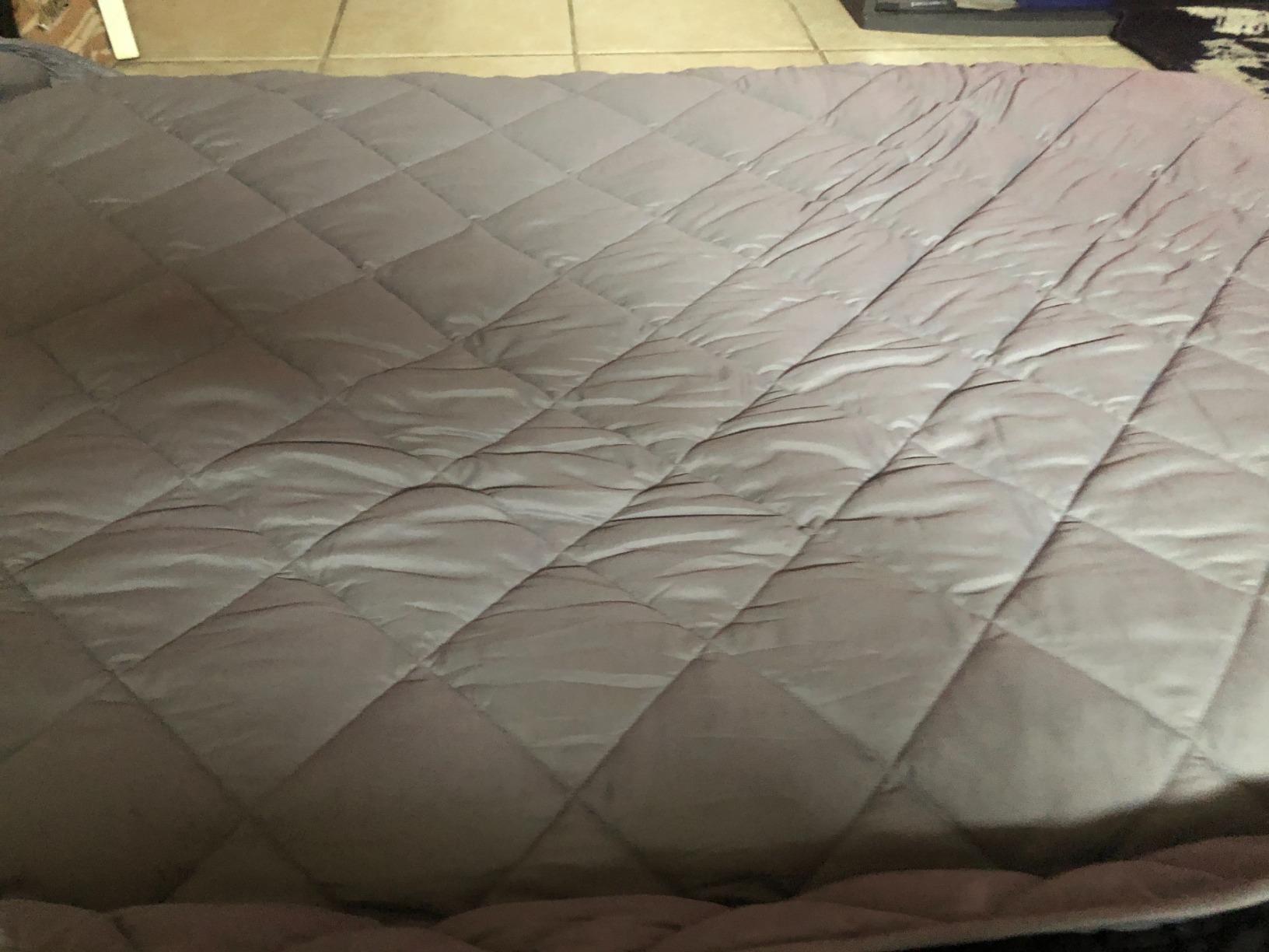 ZZZhen Weighted Blanket - High Breathability - 48''72'' 15LB - Premium Heavy Blankets - Calm Sleeping for Adult and Kids, Durable Quilts Grey, 48''72'' - 15LB customer photo 1