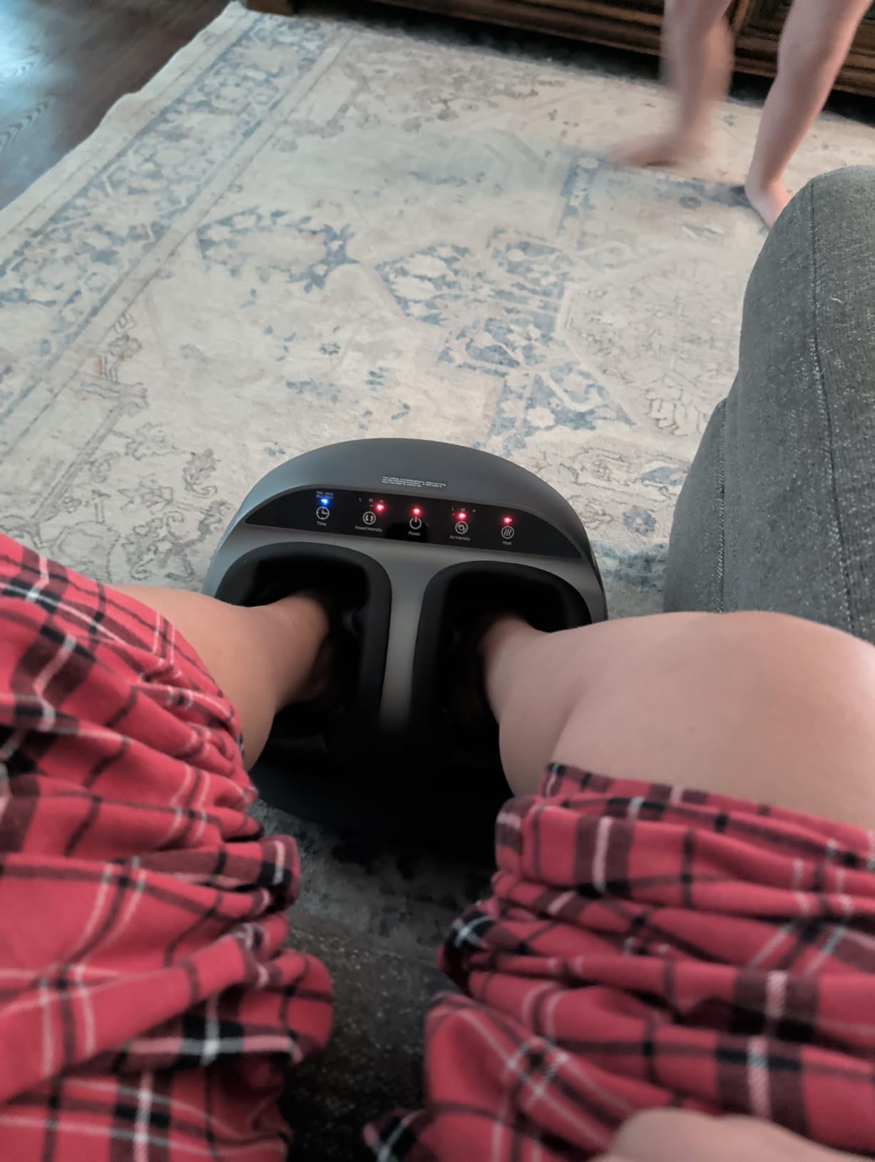 RENPHO Full Foot Massager Machine, 2026 Upgraded Shiatsu Foot Massager with Heat, FSA Eligible HSA Store Eligible, Plantar Fasciitis Massager, Birthday Gifts for Women Mom Men Dad, Fits Up to Size 13 customer photo 2