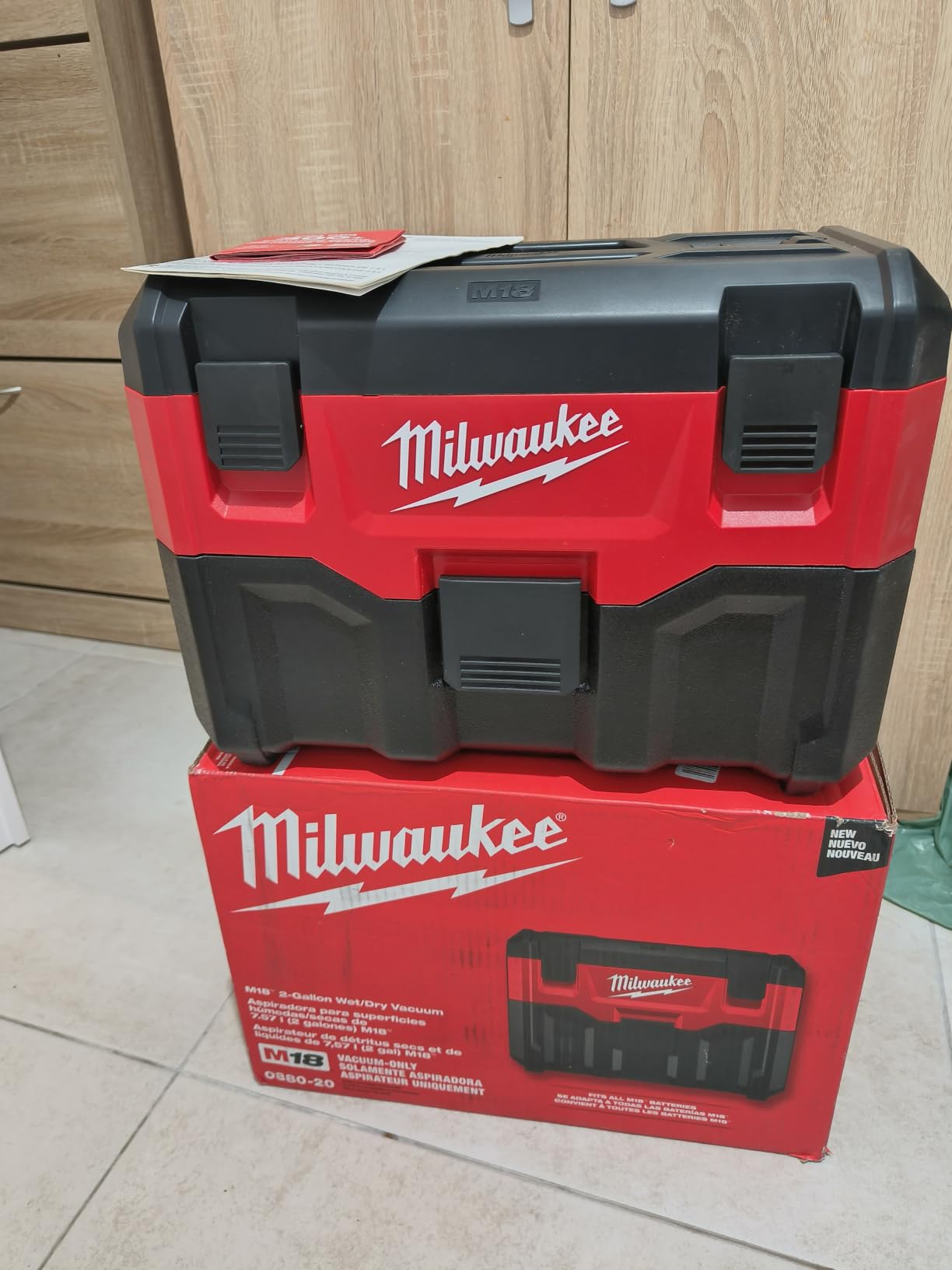 Milwaukee 0880-20 18V Cordless Lithium-Ion 2 Gallon Wet/Dry Vacuum (Bare Tool) customer photo 1