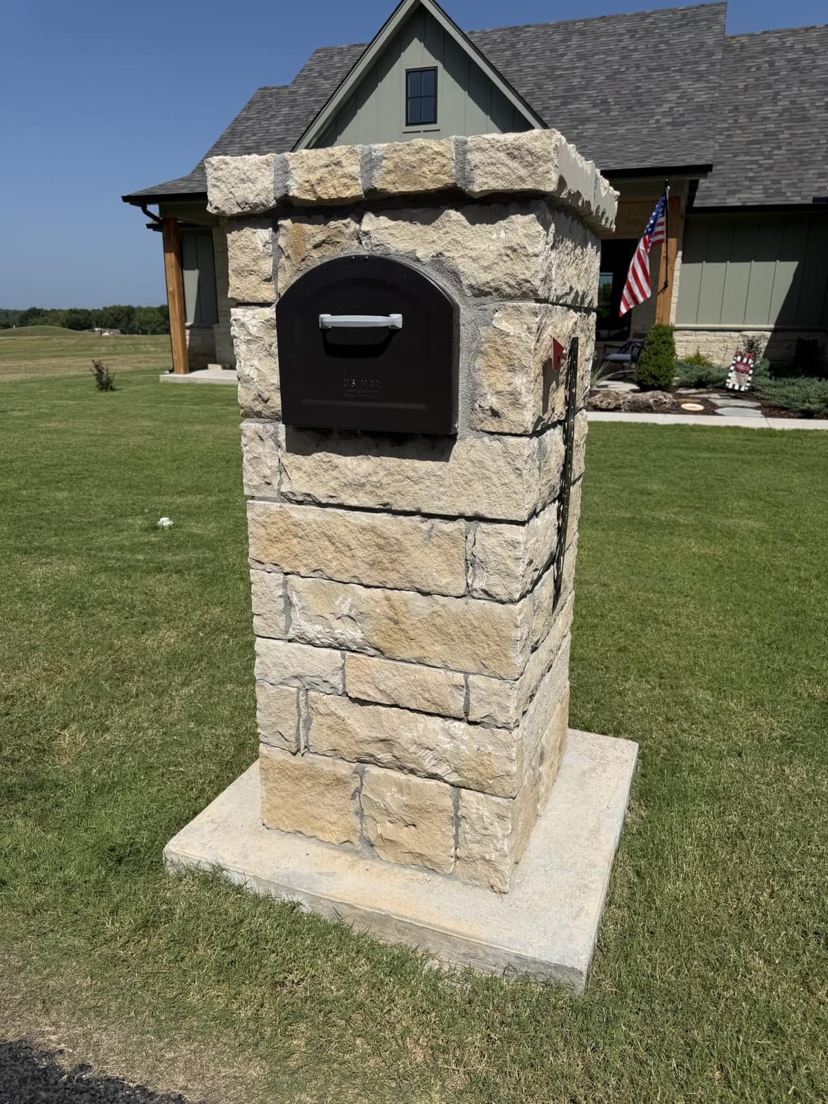 Architectural Mailboxes 950020P-10 Centennial Post Mount Mailbox, Extra Large, Pewter | Galvanized steel build for outside with rust-resistant powder-coat finish and a magnetic door closure. USPS approved. customer photo 1