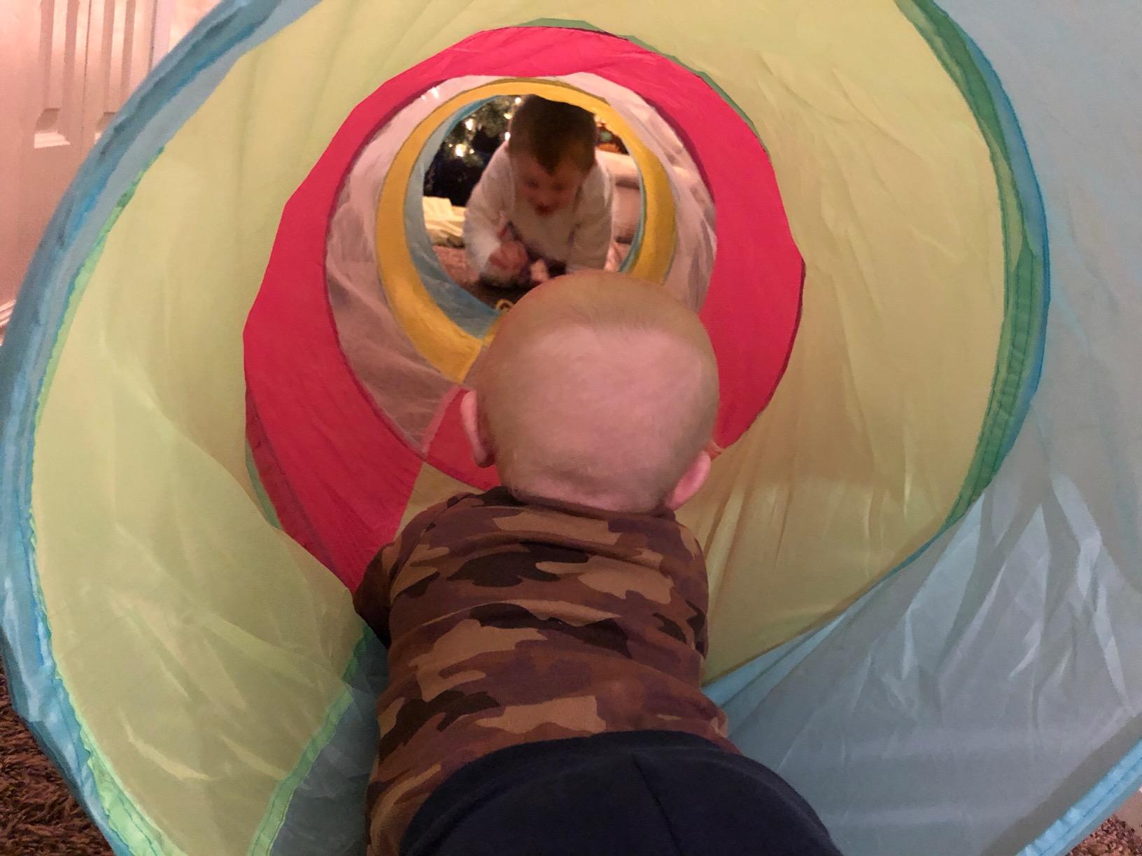 Hide N Side 6ft Crawl Through Play Tunnel Toy, Pop up Tunnel for Kids Toddlers Dogs Babies Infants & Children Gift Indoor & Outdoor Action Toy Tunnel customer photo 2