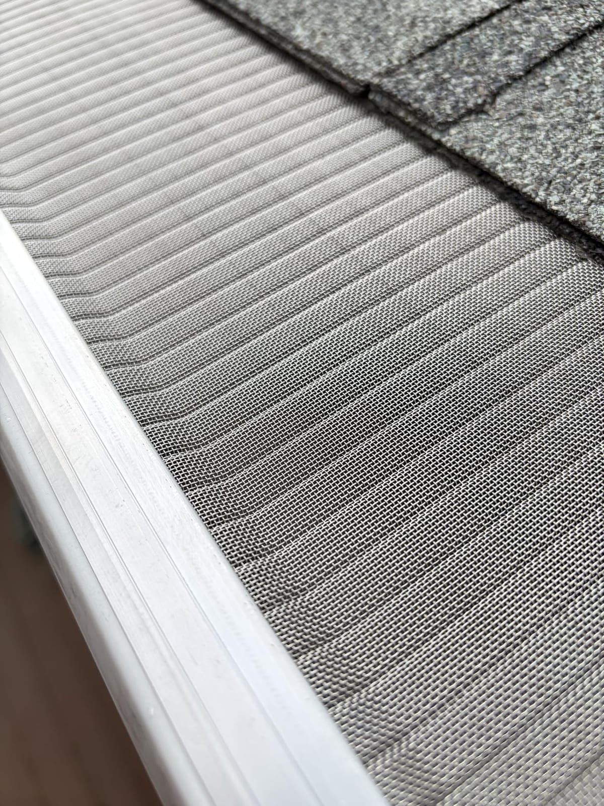 RAPTOR GUTTER GUARD - 48 FT. (Nominal) Contractor Grade Stainless Steel Micro-Mesh Gutter Guard Kit with Screws Included. Fits 5 in. Gutters and Smaller. DIY-Friendly. customer photo 1