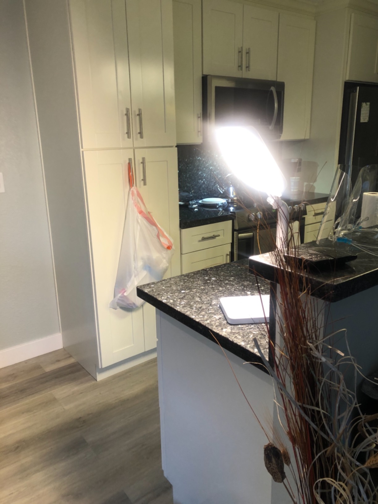Theralite Aura Bright 10000 Lux Therapy Lamp, Sun Lamp for Light Box Therapy to Fight Low Energy with Adjustable Brightness 4 Light Settings for Sunlight Deprivation for Home and Office Use, White customer photo 2