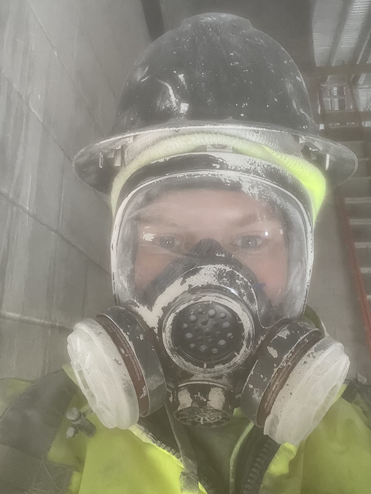 Parcil Distribution Full Face Respirator Mask - Air Purifying, Organic Vapor & Particulate - Industrial Use - CE Tested customer photo 2