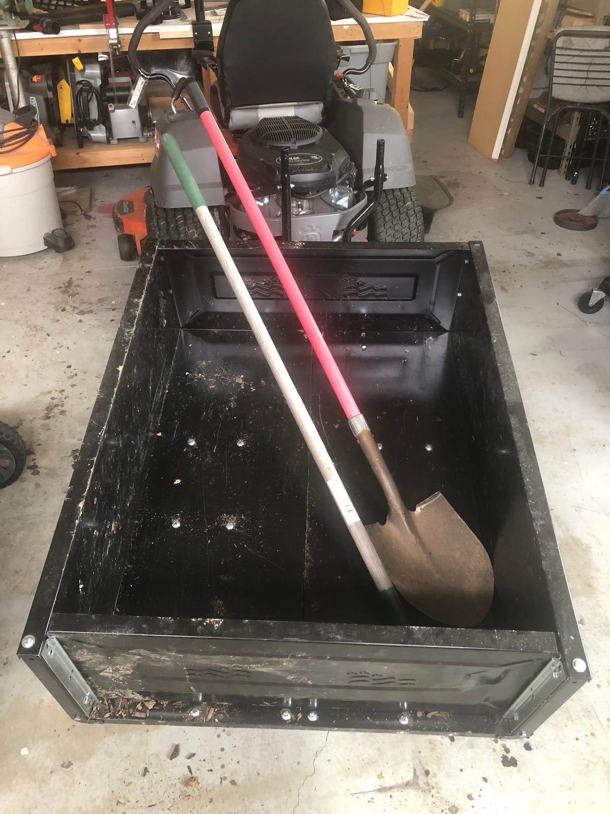 Agri-Fab 45-0533 650 lbs Tow Behind Poly Dump Cart, 10 CU. FT., 16