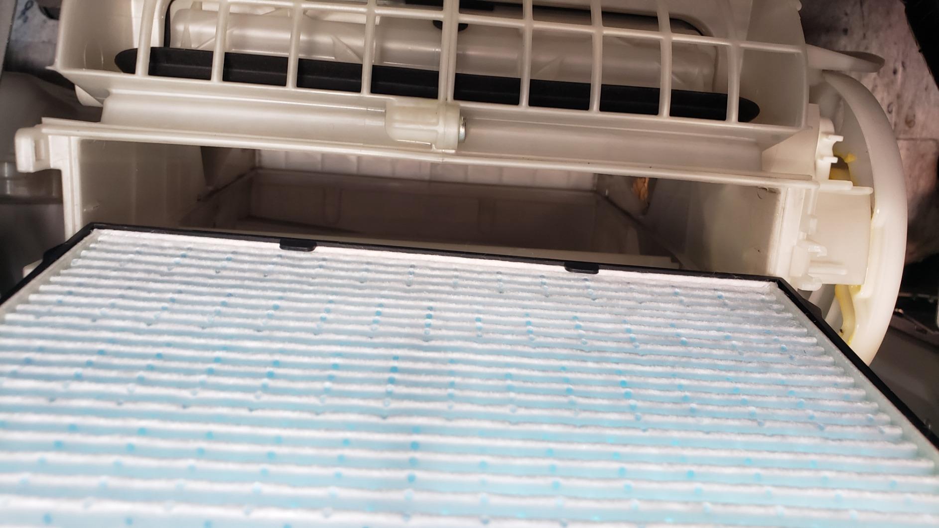 BOSCH 6080C HEPA Cabin Air Filter - 3 Layer Protection For A Healthier Ride | Compatible with Select Mazda 3, 3 Sport, 6, CX-5 customer photo 2