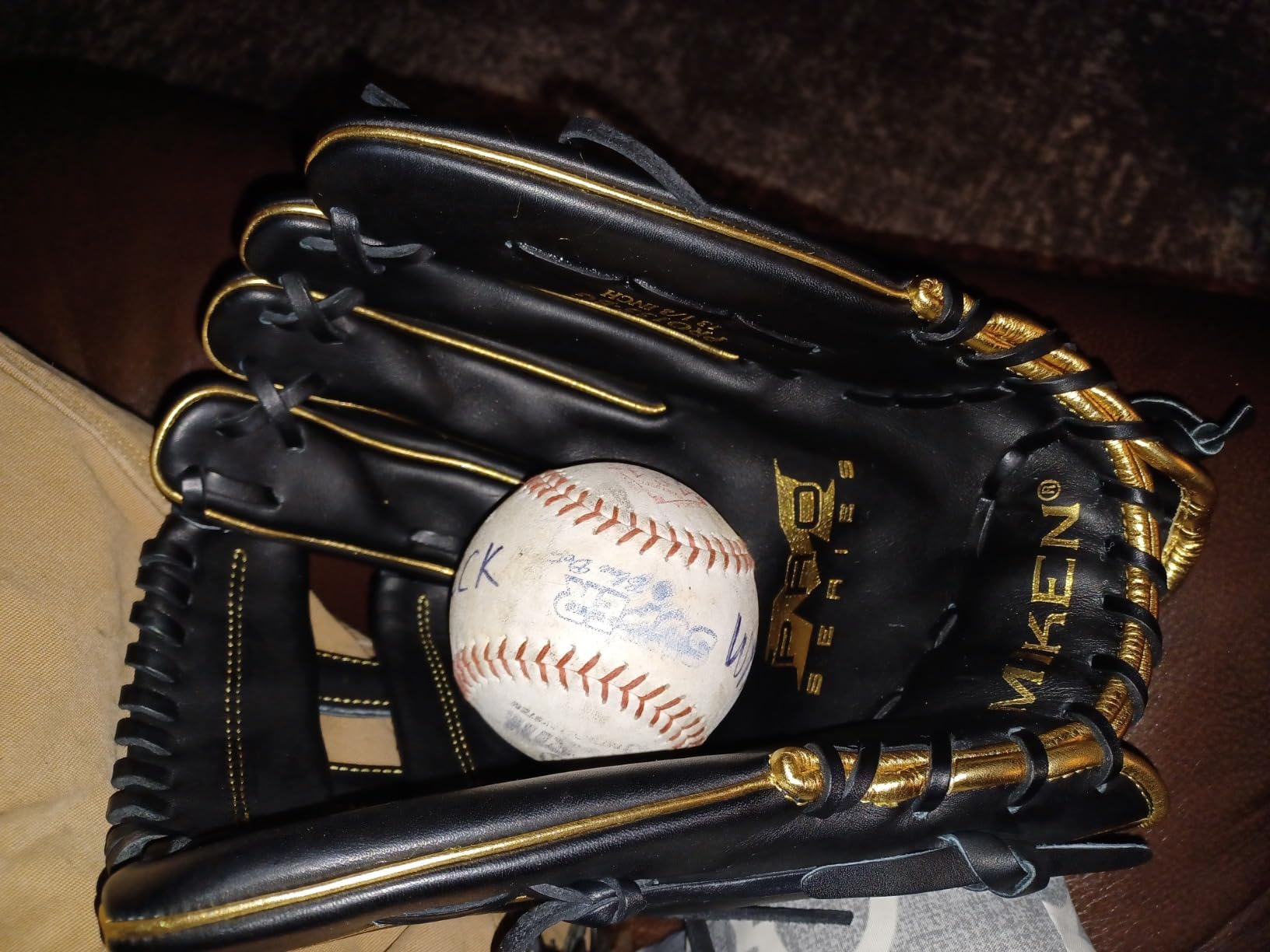 Miken Pro Series Slowpitch Softball Glove, 13 inch customer photo 2