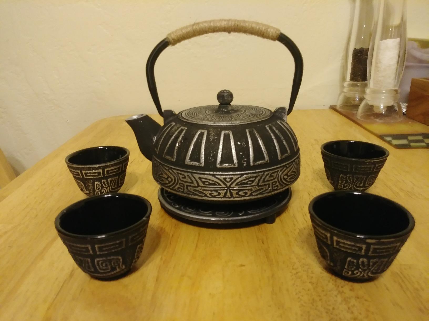 Japanese Style Cast Iron Teapot Set Tetsubin Kettle with Infuser | Tetsubin Kettle with Trivet 4 Tea Cups Hemp Rope Asian Gift for Adults Parents (Fish Scale Pattern, Blue, Anti Rust) customer photo 2