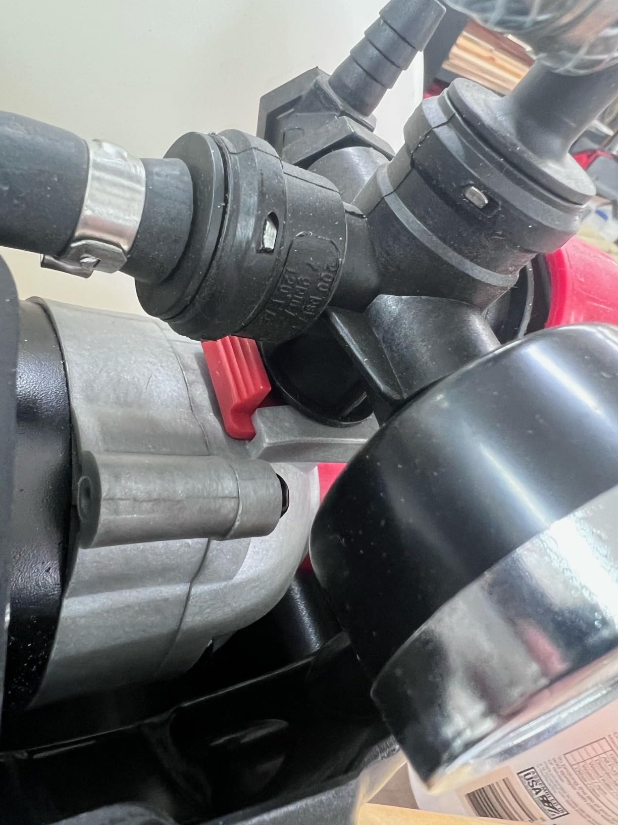 NorthStar ATV Boomless Broadcast/Spot Sprayer, 16-Gal., 2.2 GPM, 70 PSI customer photo 1