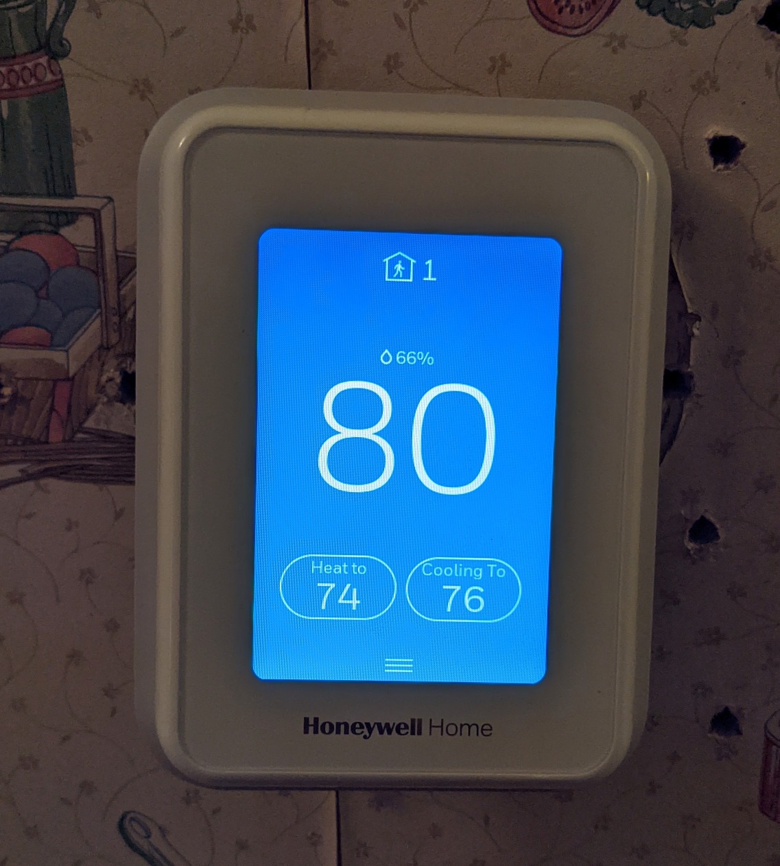 Honeywell Home T9 WiFi Smart Thermostat with 1 Smart Room Sensor, Touchscreen Display, White customer photo 1