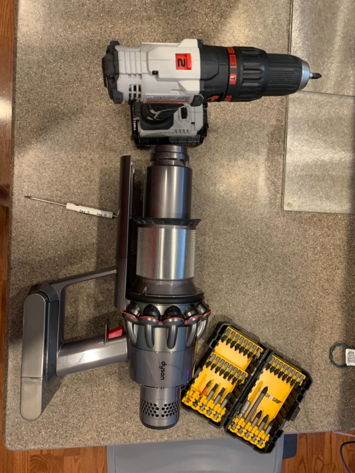 V11 Torque Drive Cordless Vacuum Cleaner, Blue customer photo 2