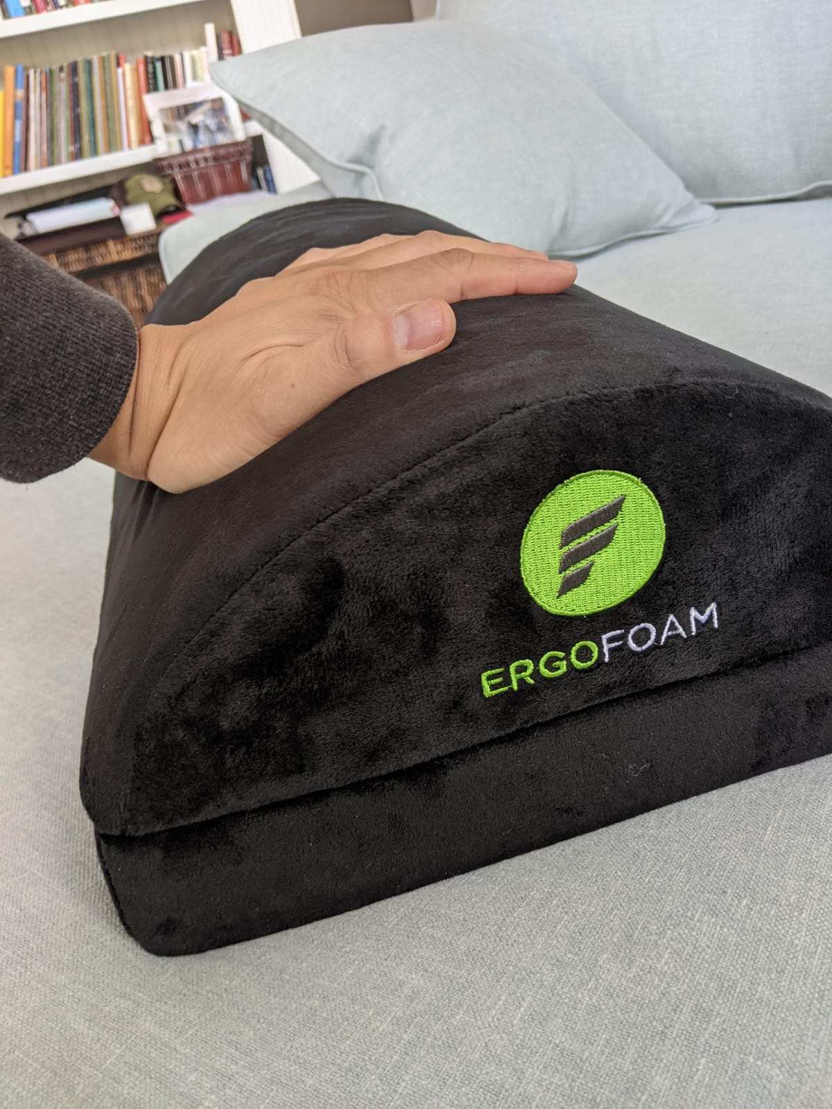 ErgoFoam Foot Rest for Under Desk at Work Adjustable - Chiropractor-Endorsed, High-Density Foam, Velvet (Black) customer photo 2