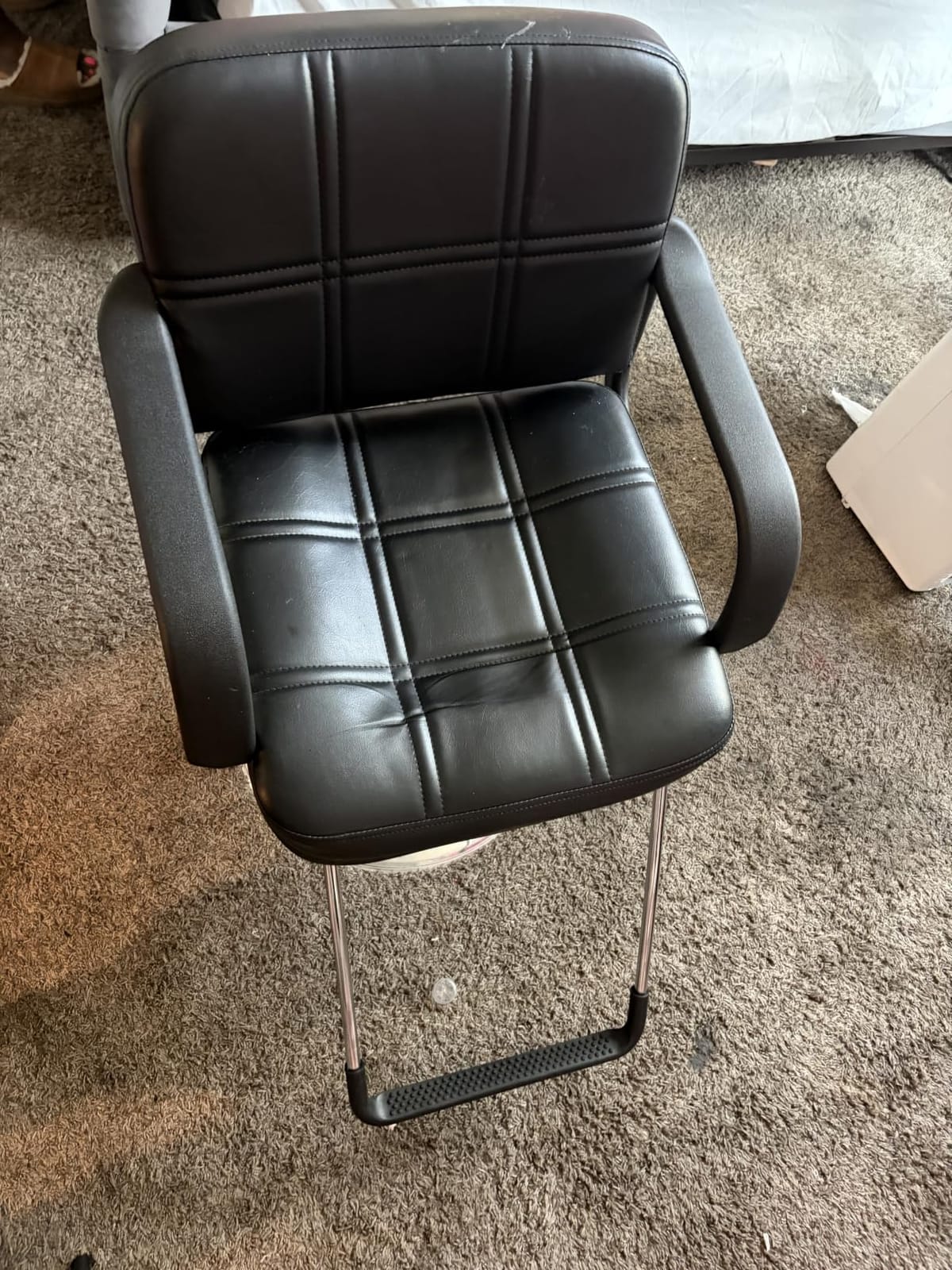 Artist hand Hydraulic Barber Chair Salon Chair for Hair Stylist, Adjustable Height, 360 Swivel, High Pump, Wide Seat, Professional Stylist Chairs, Beauty Salon Equipment customer photo 1