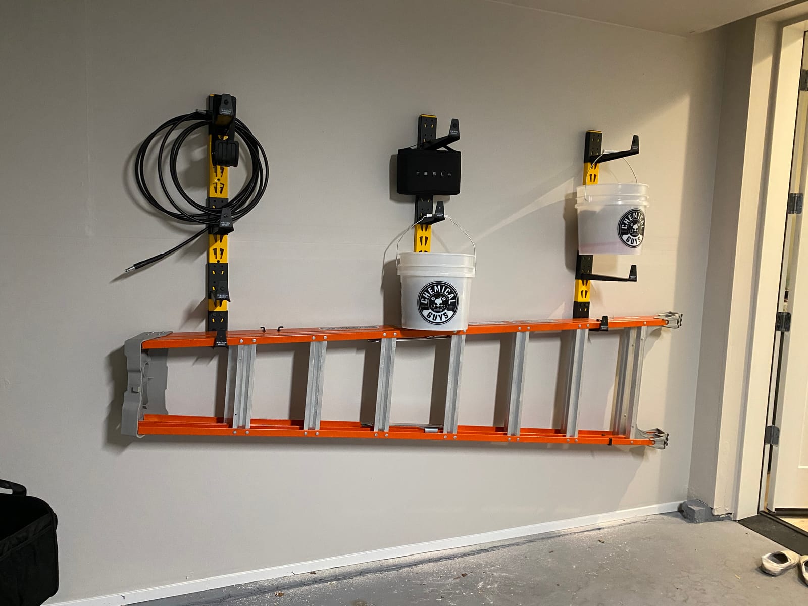 DEWALT 3-Piece Wall Mount Cantilever Wood and Lumber Storage Rack for Workshop Shelving, Multi-Depth Storage, Supports a Total of 273 lbs. customer photo 2
