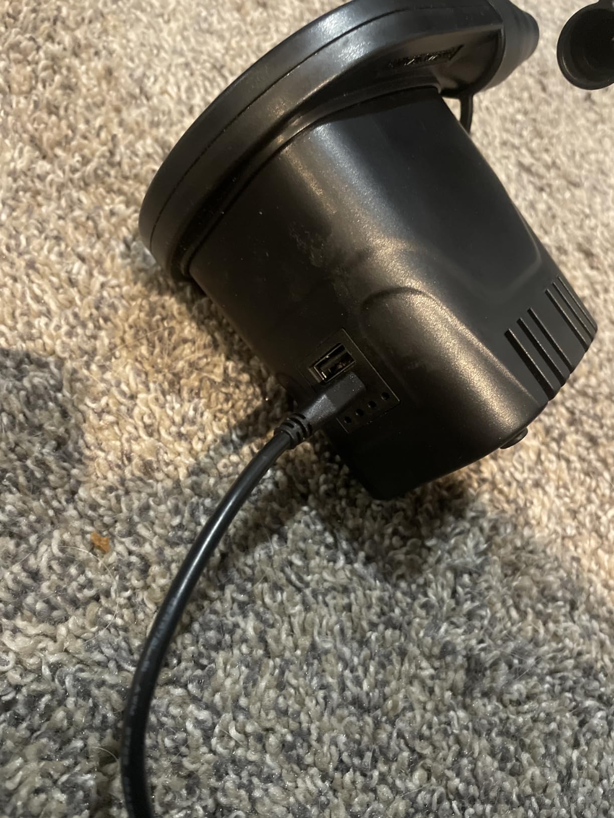 AGPTEK Rechargeable Air Pump,4000mAh Quick-Fill Inflator Deflator,3 Nozzles customer photo 1