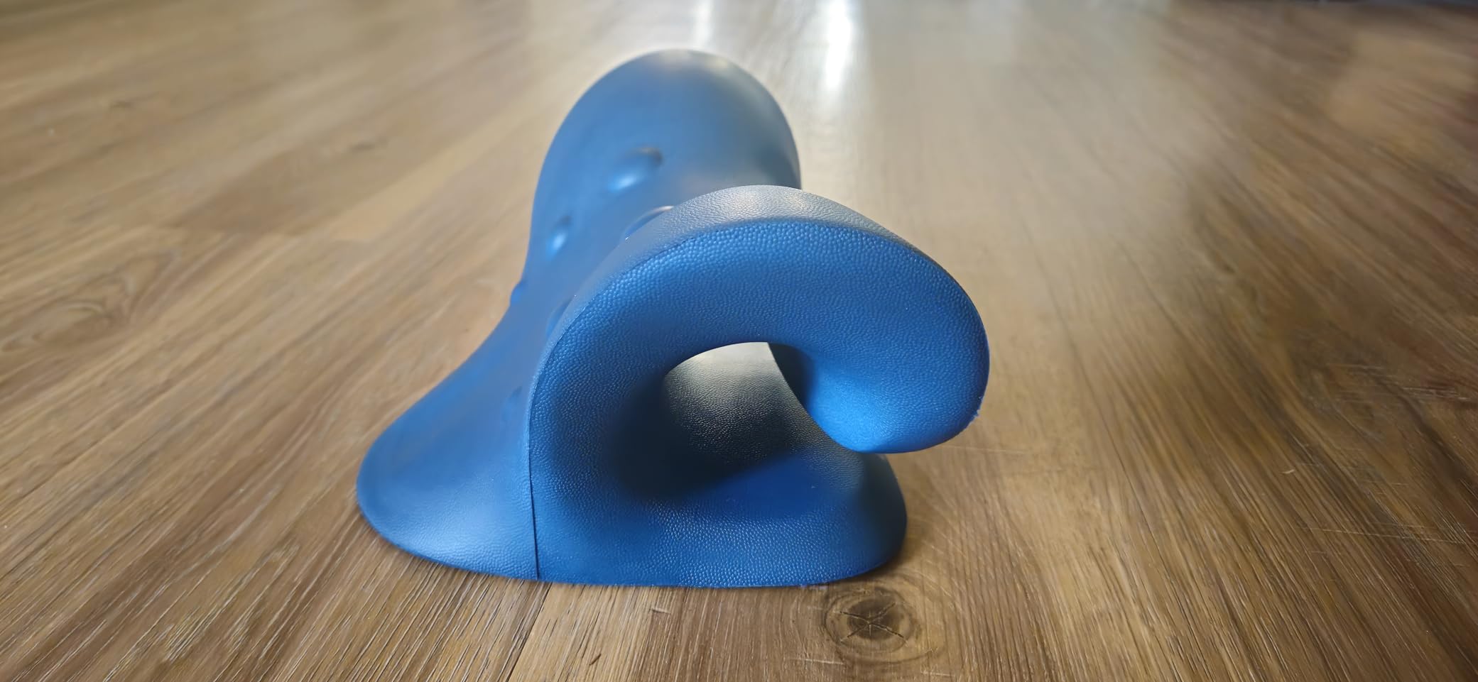 RESTCLOUD Neck and Shoulder Relaxer, Cervical Traction Device for TMJ Pain Relief and Cervical Spine Alignment, Chiropractic Pillow Neck Stretcher (Blue) customer photo 2