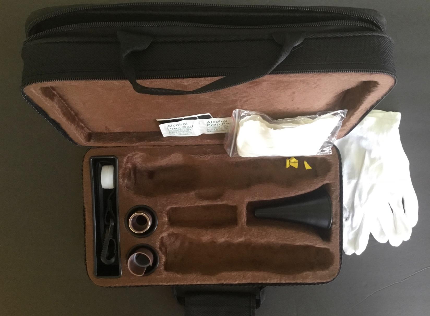 EASTROCK Bb Clarinet 17 Keys ABS Material Wide Range of Tones Particularly Beginner & Students-friendly with Using Tools and 2 Replaceable Barrels customer photo 2