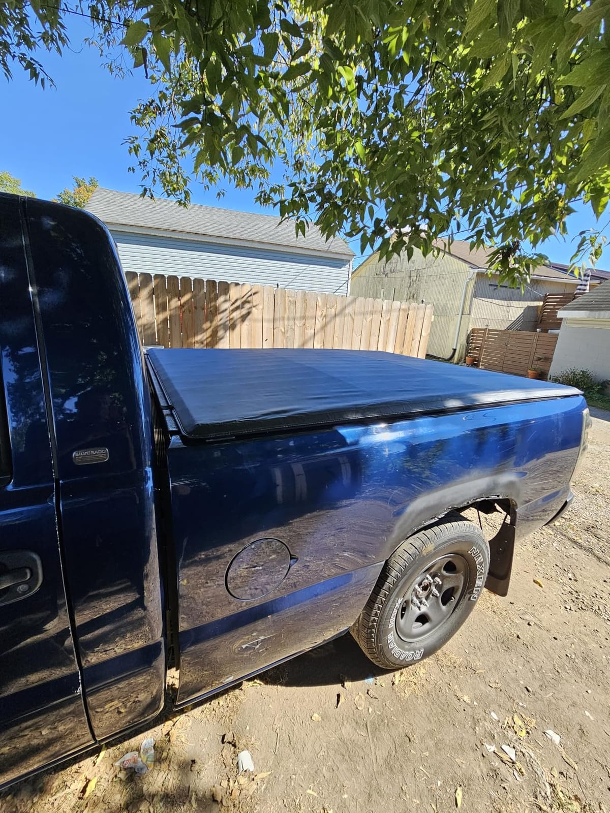 MaxMate Soft Roll-up Truck Bed Tonneau Cover Compatible with 2019-2026 Chevy Silverado GMC Sierra 1500 (Not Fit 19 LD/Limited) | 5'10