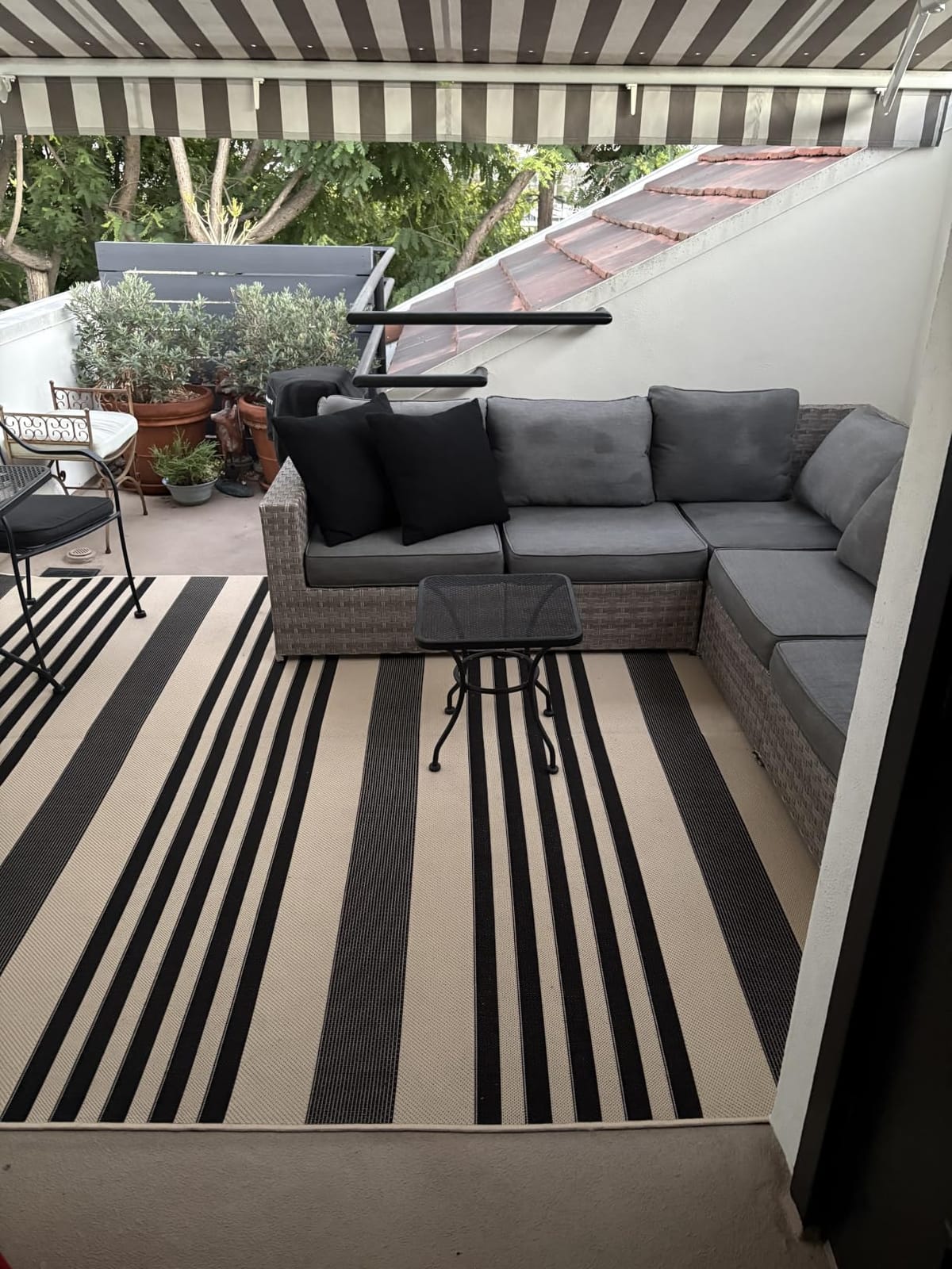 SAFAVIEH Courtyard Collection 8' x 10' Navy/Beige CY6062 Stripe Indoor/Outdoor Waterproof Area Rug customer photo 1