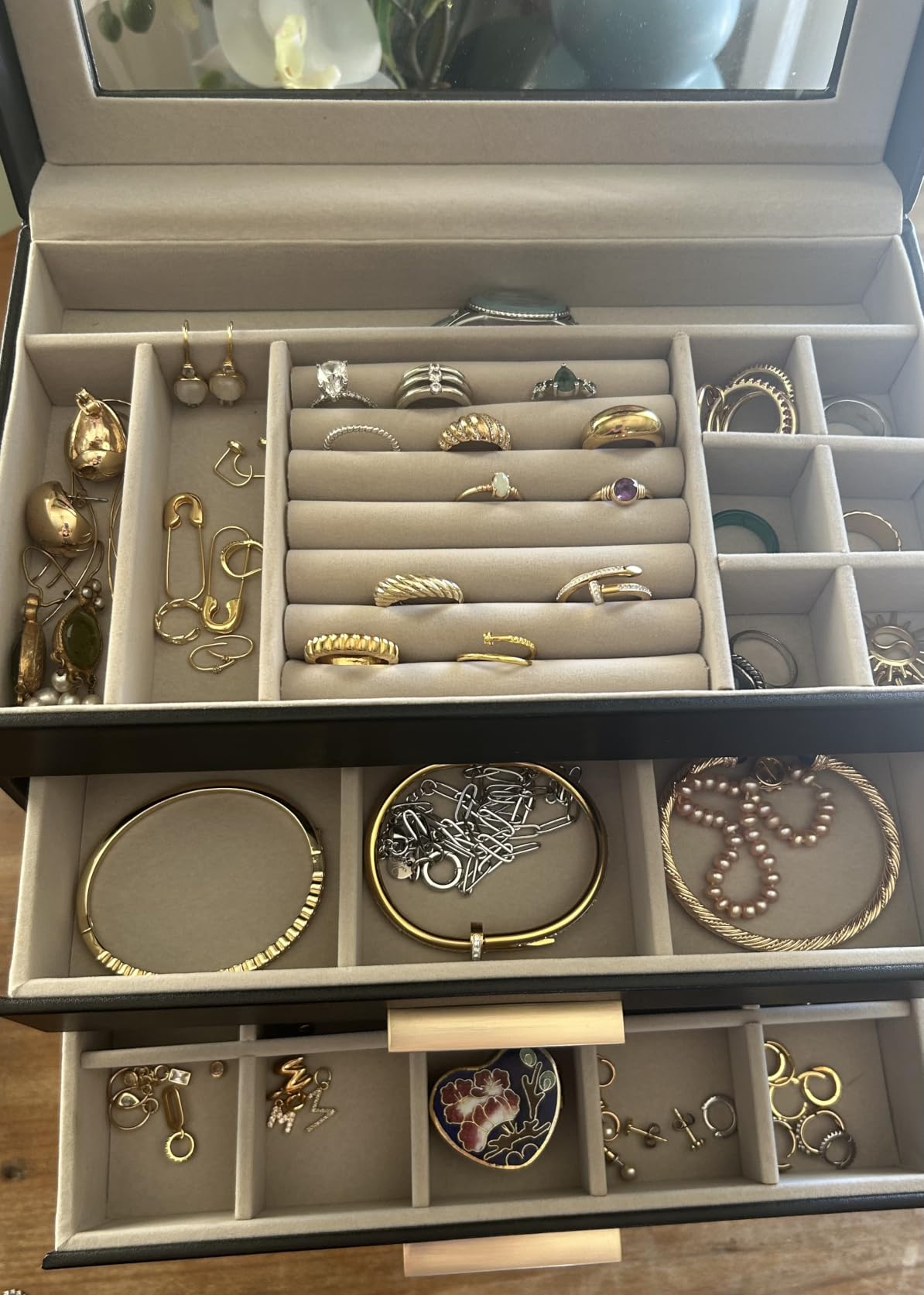 SONGMICS Jewelry Box Organizer, 3-Layer Storage with 2 Drawers, Glass Lid customer photo 2