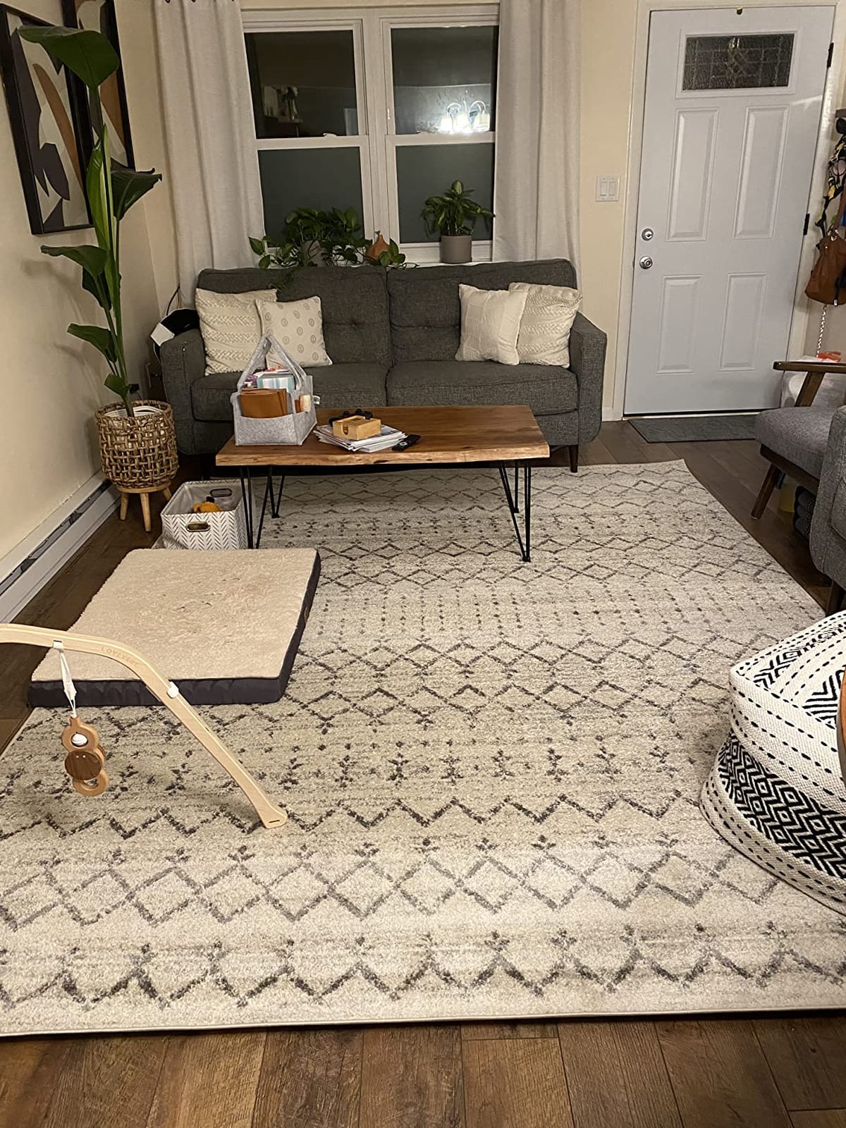 JONATHAN Y Boho Vintage Diamond Cream/Gray Indoor Area Rug 8X10 ft, Moroccan Hype for Living Room, Bedroom, Kitchen, Office, Easy-Cleaning, High Traffic, Pet-Friendly, Non-Shedding (MOH101B-8) customer photo 1