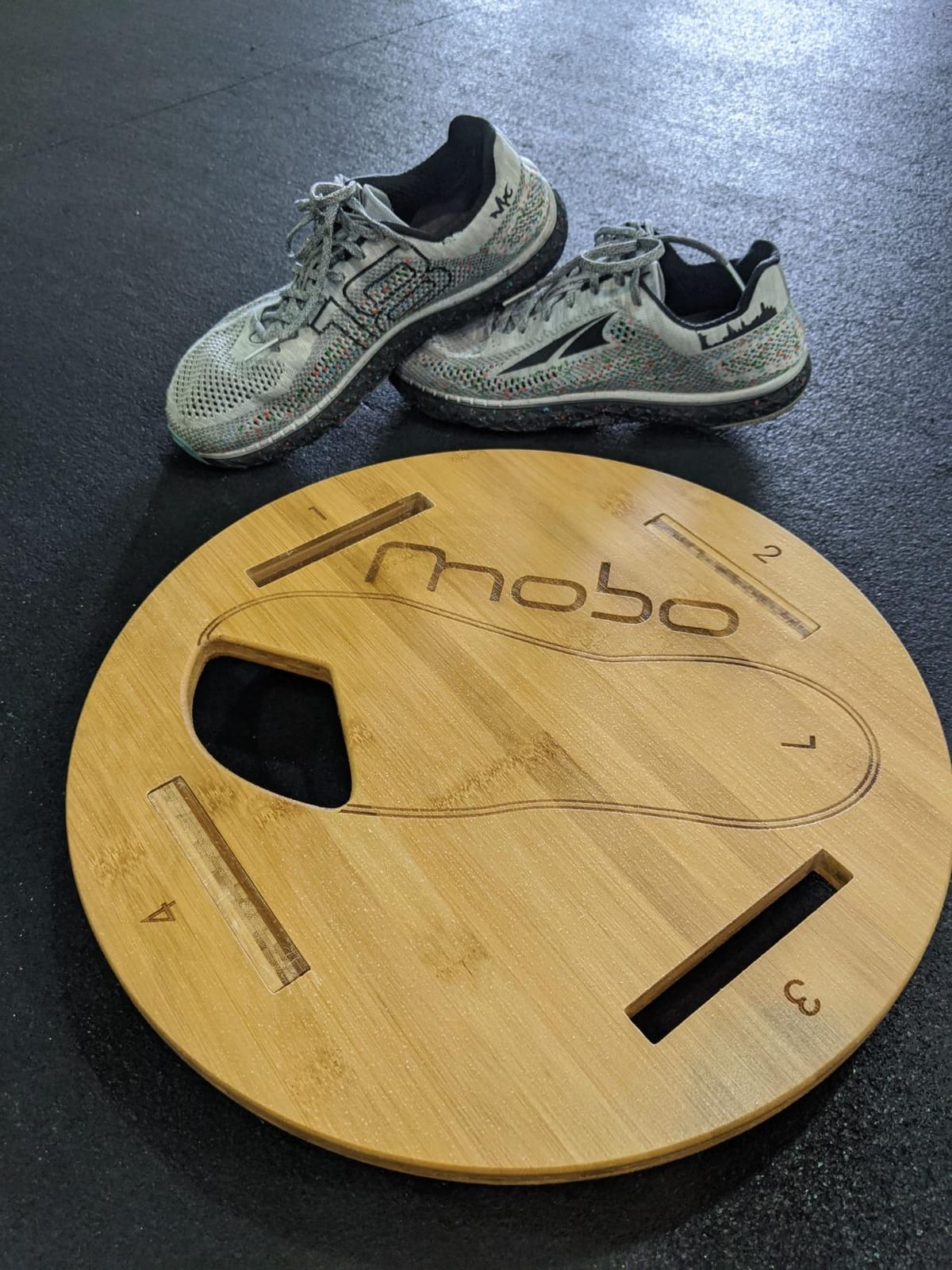 Mobo Board customer photo 1