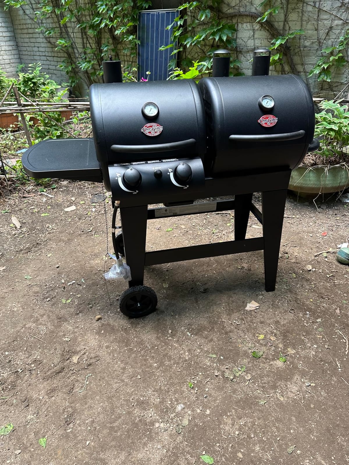 Dual-Function 2-Burner 24,000 BTU Propane Gas and Charcoal Combination Grill and Smoker with 870 Cooking Square Inches in Black, Model E5030 customer photo 2