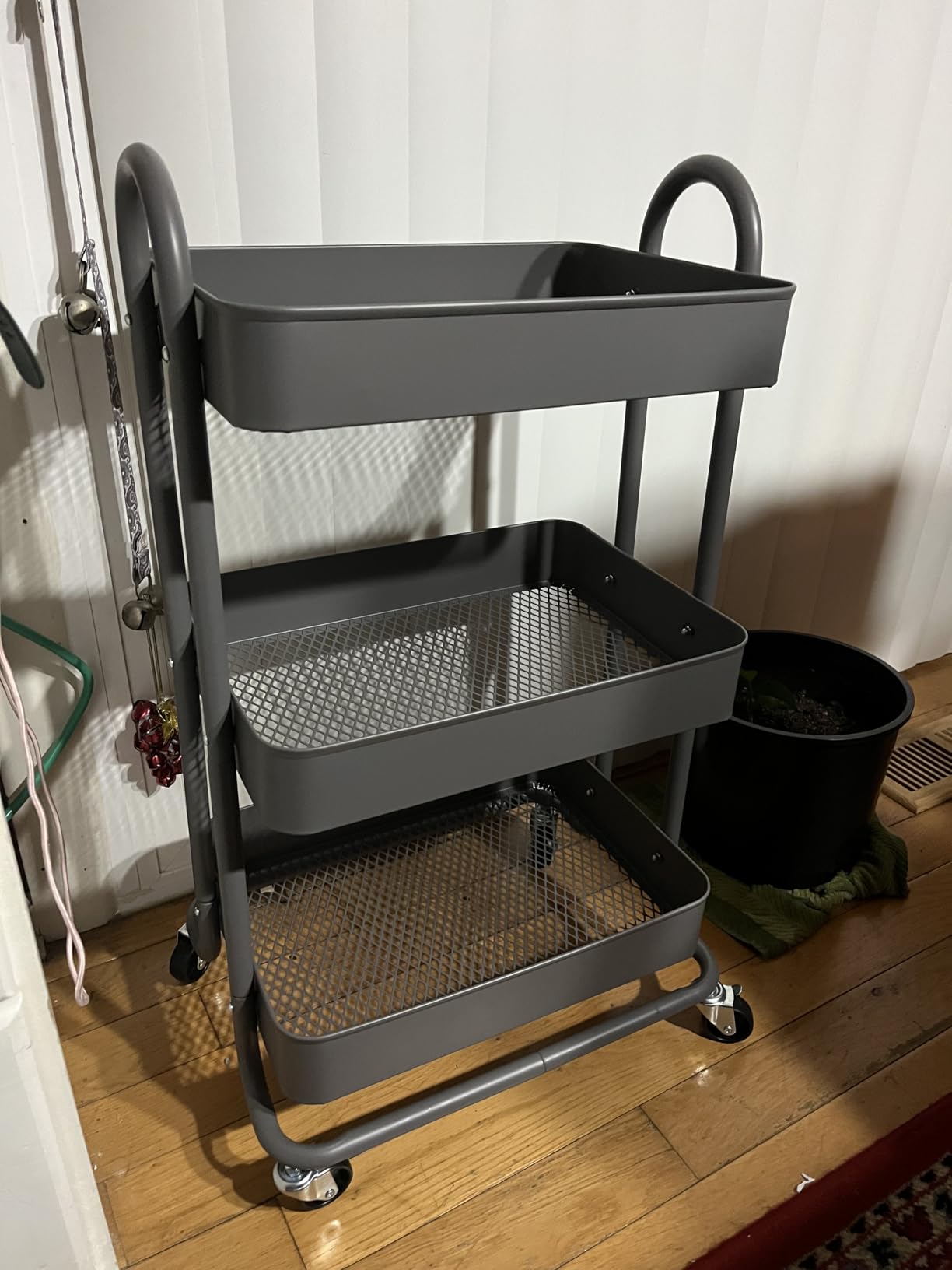 Amazon Basics 3-Tier Rolling Utility or Kitchen Cart, Lockable Wheels, Multifunctional Storage, Mobile Shelving Unit, Metal Storage Organizer, Charcoal customer photo 2