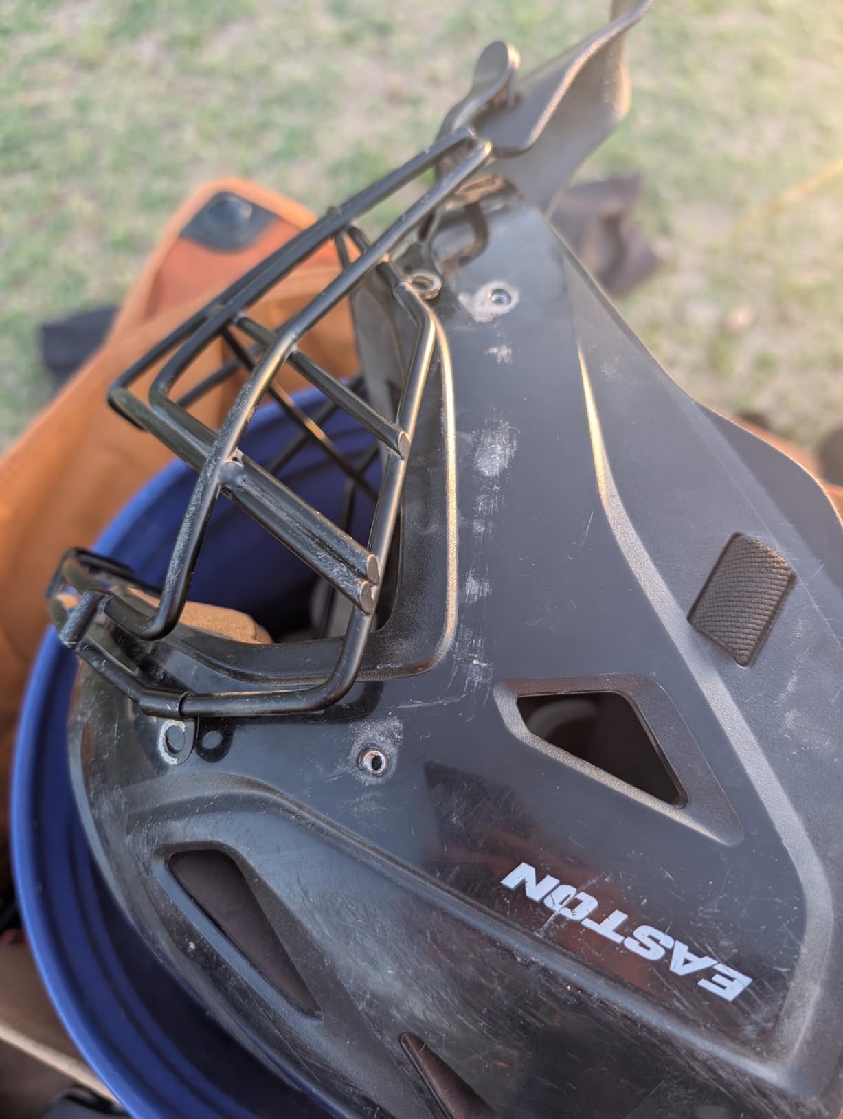 Easton | Black Magic 2.0 Baseball Catcher's Set | Sizes - Junior (Ages 6-8) / Youth (Ages 9-12) customer photo 2