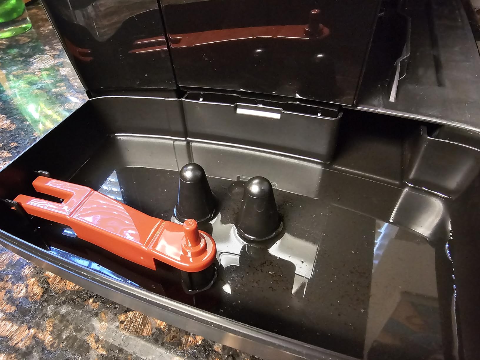 Philips 3200 Series Fully Automatic Espresso Machine, LatteGo Milk Frother, 5 Coffee Varieties, Intuitive Touch Display, 100% Ceramic Grinder, AquaClean Filter, My Coffee Choice, Black (EP3241/54) customer photo 2