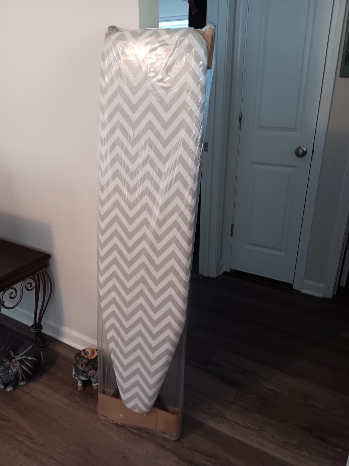 Amazon Basics Height Adjustable Full-Size Foldable Ironing Board, 4-Leg Fold-Up, Chevron Removable Cover, 60