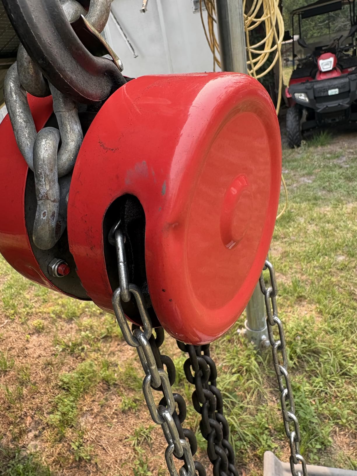 SPECSTAR Hand Chain Hoist 1 Ton 2200 Lbs Capacity 10 Feet with 2 Hooks | Heavy Duty Manual Chain Fall for Warehouse Building Automotive Machinery Red customer photo 1