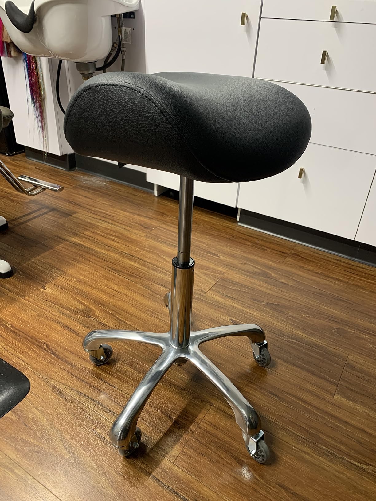 Professional Saddle Stool with Wheels Ergonomic Swivel Rolling Height Adjustable for Clinic Dentist Beauty Salon Tattoo Home Office (Black) customer photo 1