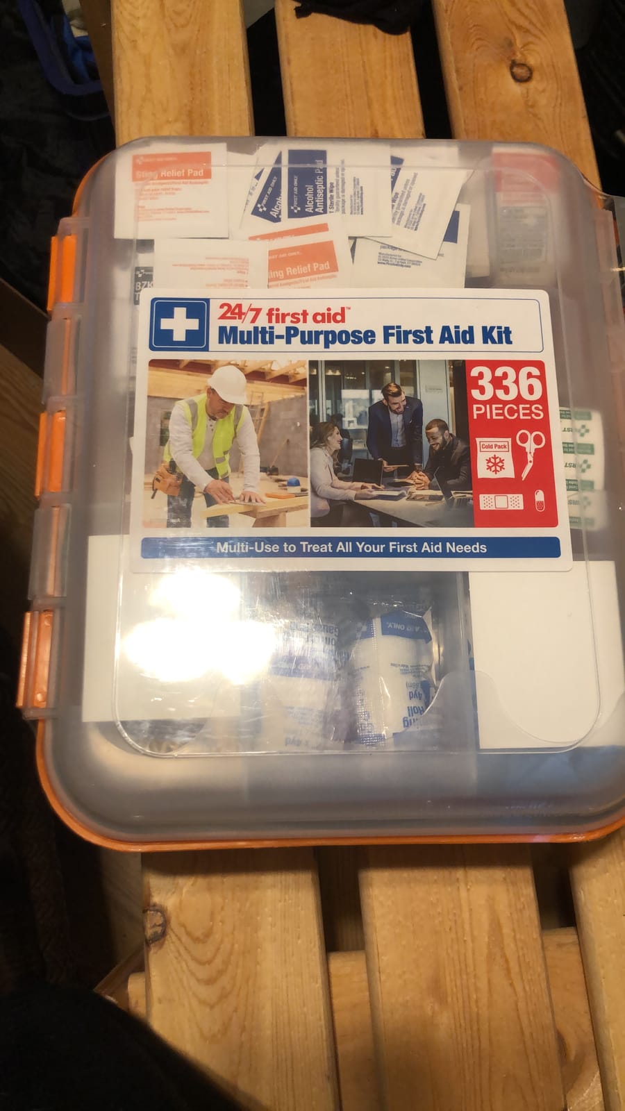 24/7 First Aid OSHA Compliant First aid Kit, All-Purpose 100-Person Emergency First Aid Kit for Business, Home, and Car in Plastic Case with Easy-Slide Latches, 336 Pieces customer photo 2