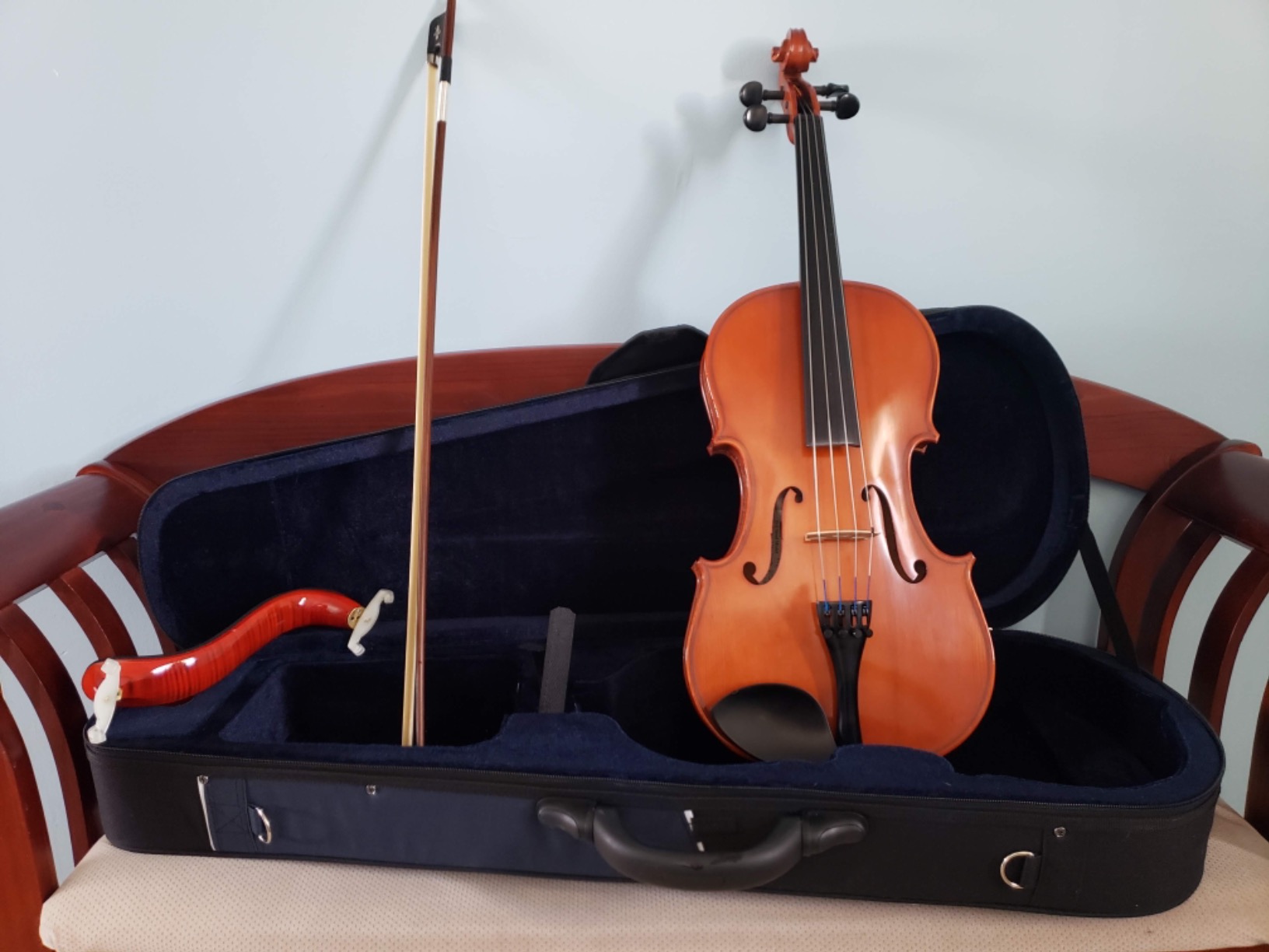 D Z Strad Viola Model 101 with Case and Bow (15.5