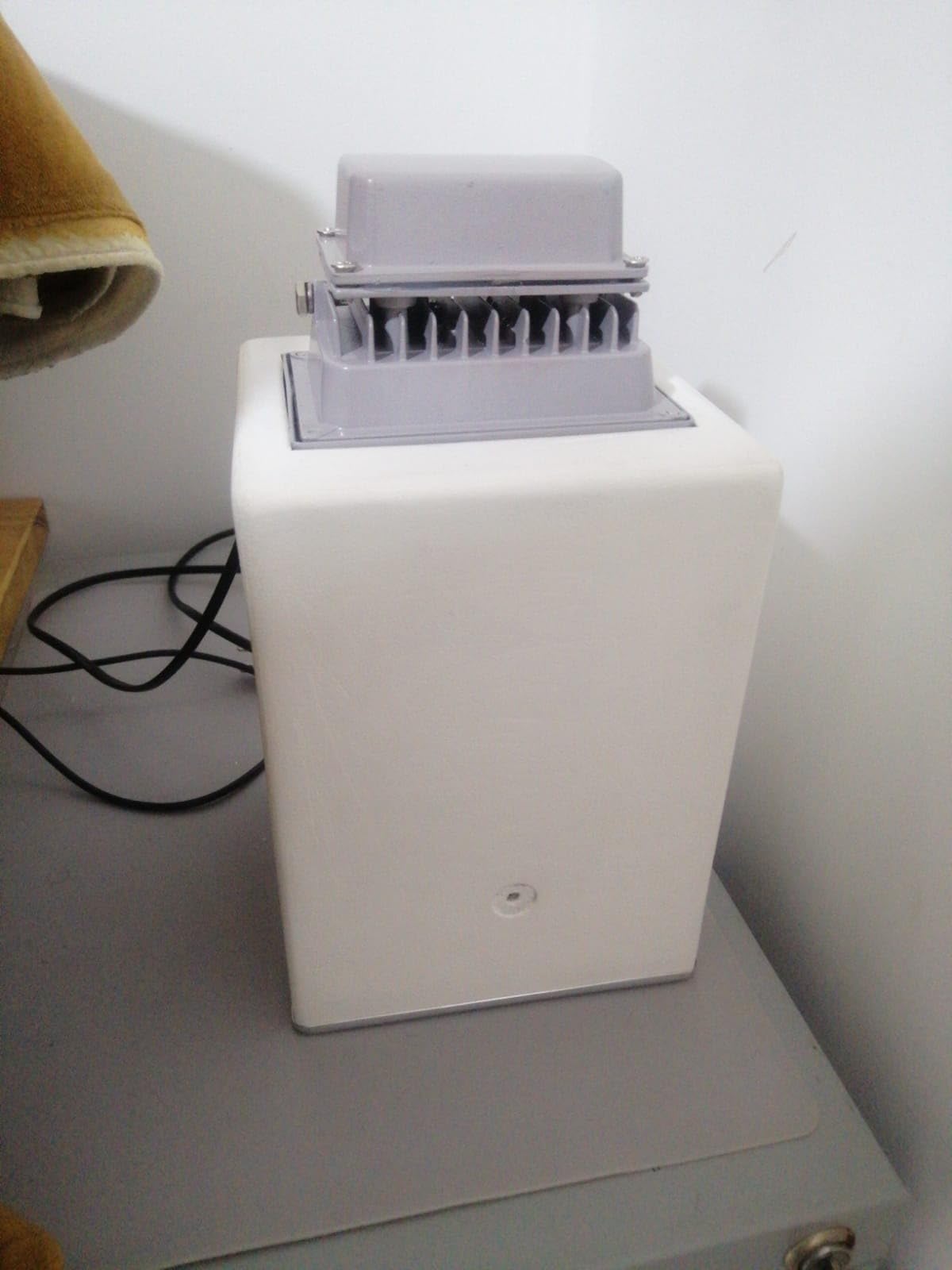 Comgrow 405nm UV Resin Curing Light with 360-Degree Turntable | SLA DLP LCD printer compatible, solar rotating stand, photosensitive resin curing and DIY enclosure use. customer photo 1