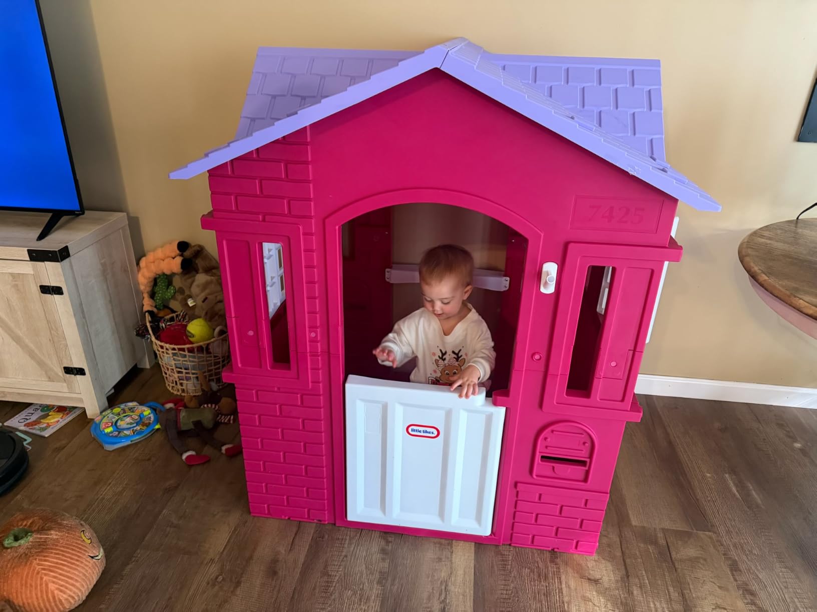 Little Tikes Cape Cottage Playhouse with Working Door, Windows, and Shutters - Tan, Toddlers Ages 2+ Years customer photo 1