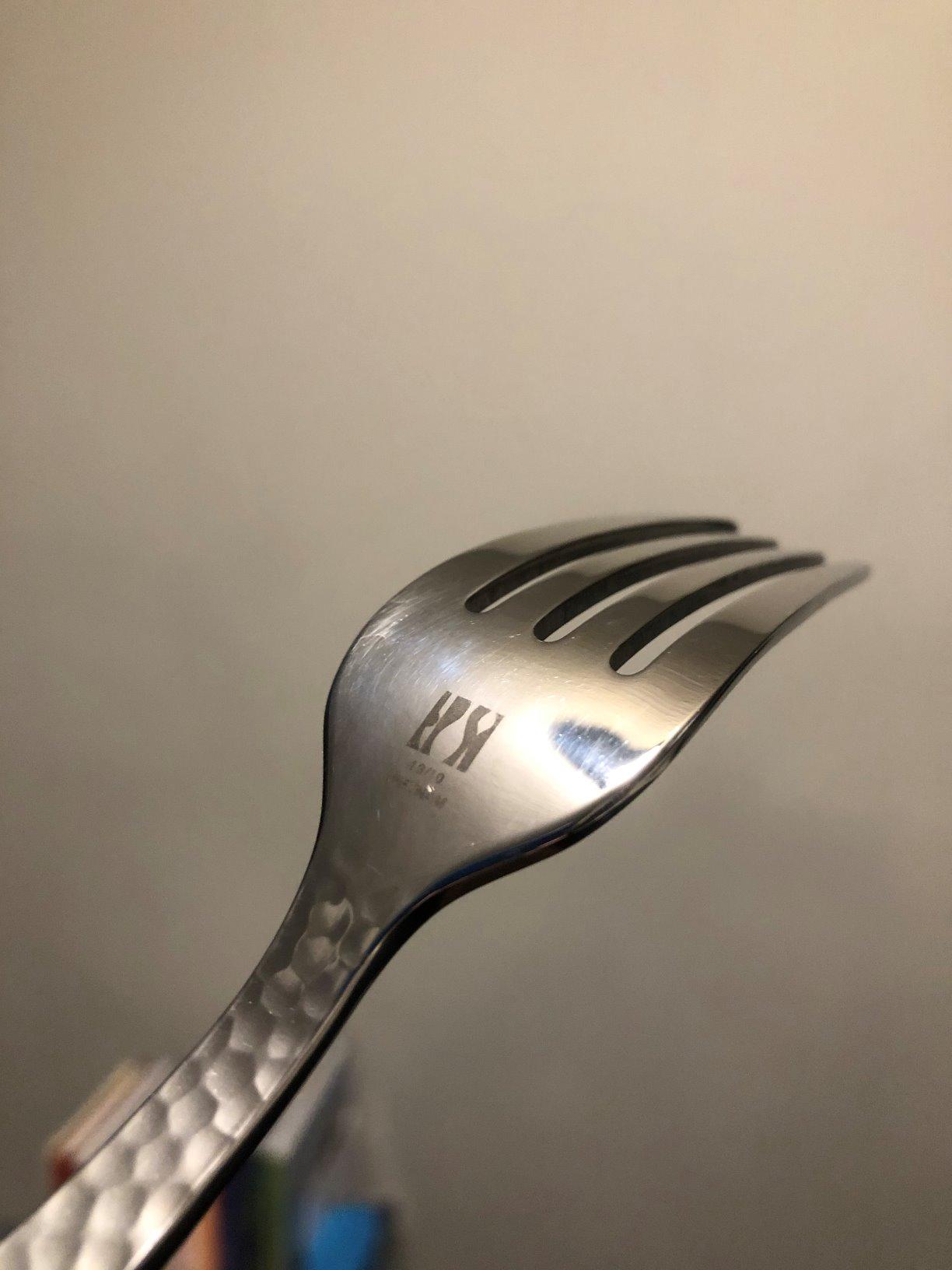 Hudson Essentials 40-Piece Hammered Stainless Steel 18/10 Flatware Silverware Set, Service for 8 (40-Piece Set) customer photo 1
