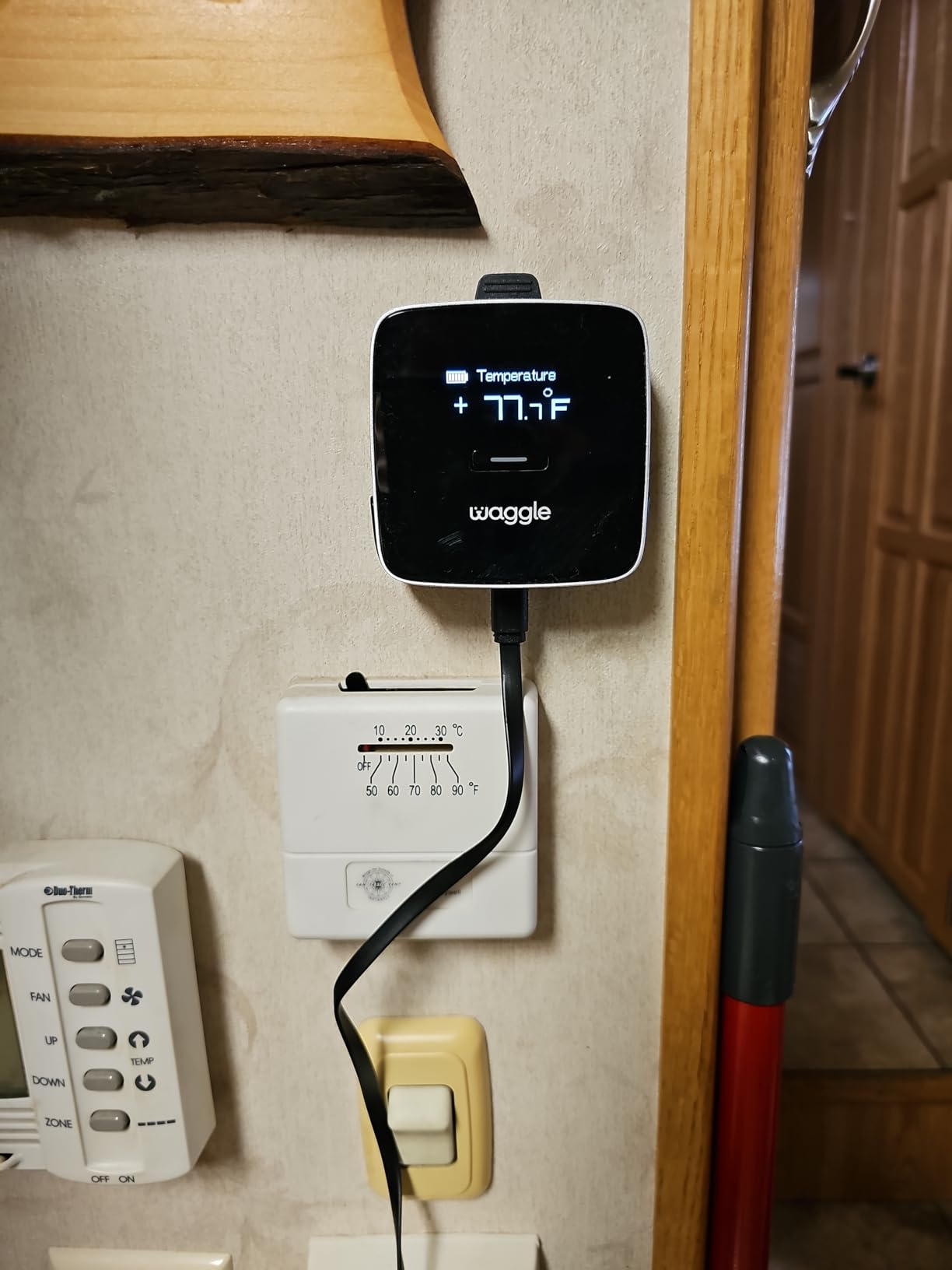 RV Pet Temperature Monitor with RVSentry Geofence Alert, Air Quality customer photo 2