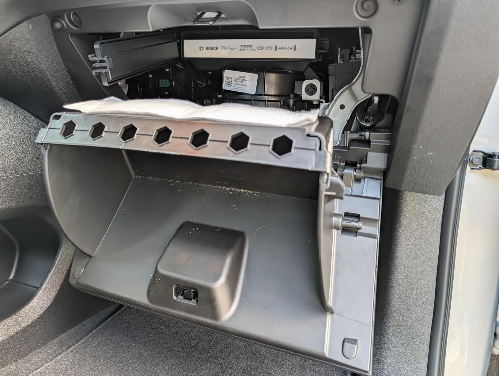 BOSCH 6091C HEPA Cabin Air Filter - 3 Layer Protection For A Healthier Ride | Compatible with Select Chevrolet Camaro, Cruze, Impala, Malibu, Silverado, Traverse; GMC Sierra, Terrain, Yukon + More customer photo 2