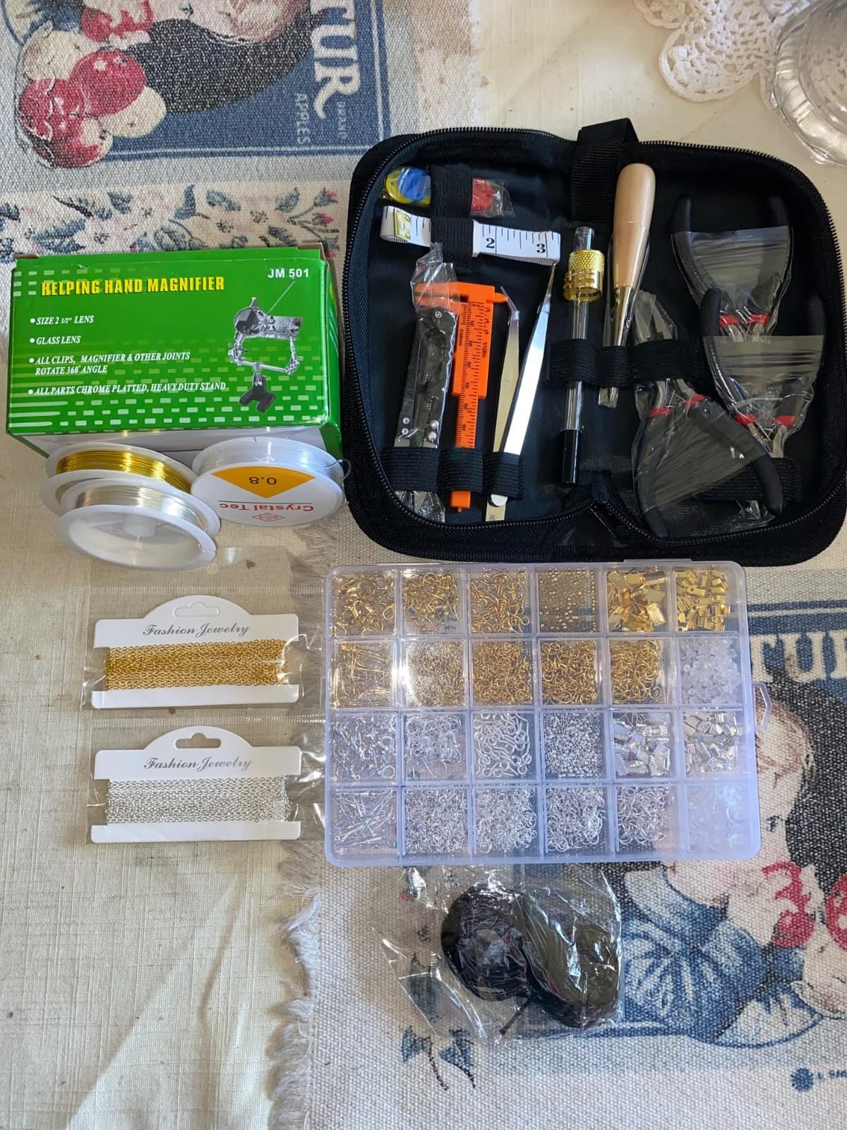 shynek 1857 Pcs Jewelry Making Supplies Kit for Adults, Jewelry Making Tools with Earring Hooks, Findings, Wires, Chains and Helping Hands for Crafts Making and Repair customer photo 1