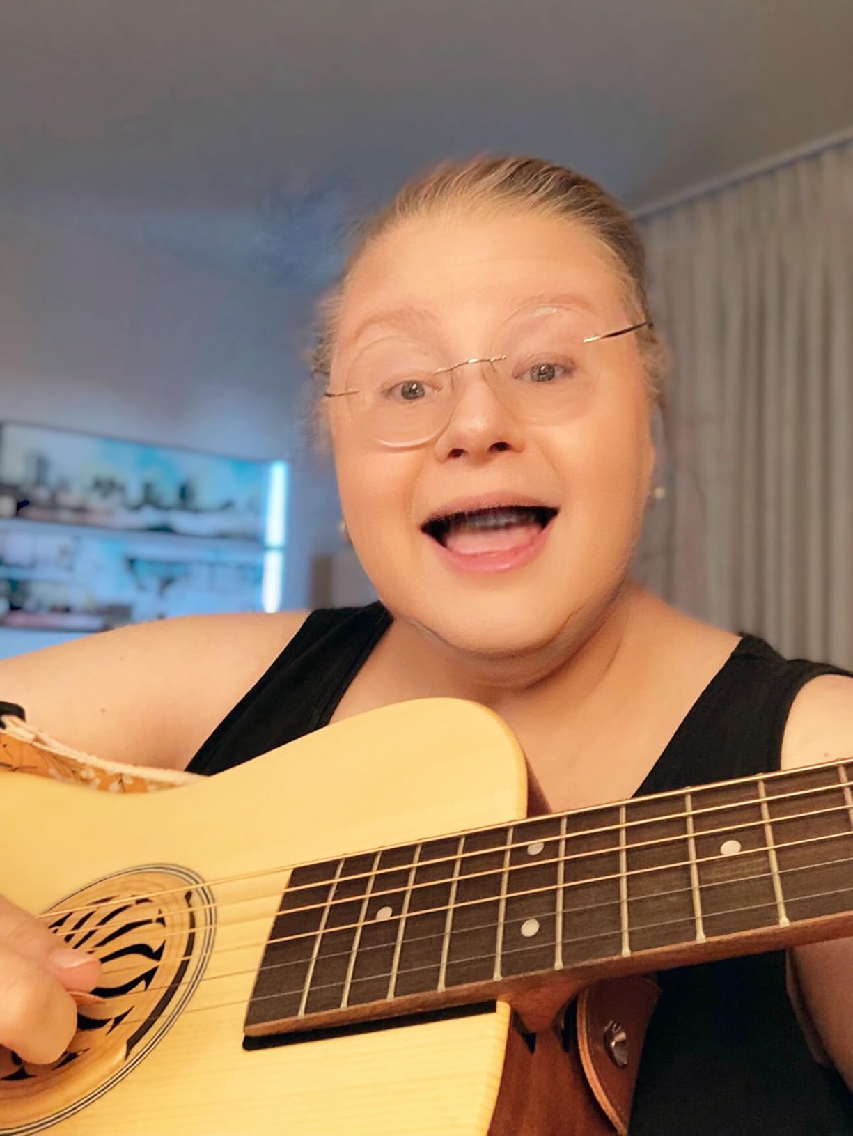 Journey Instruments Solid Sitka Acoustic Collapsible Travel Guitar PJ410N (African Mahogany) customer photo 2