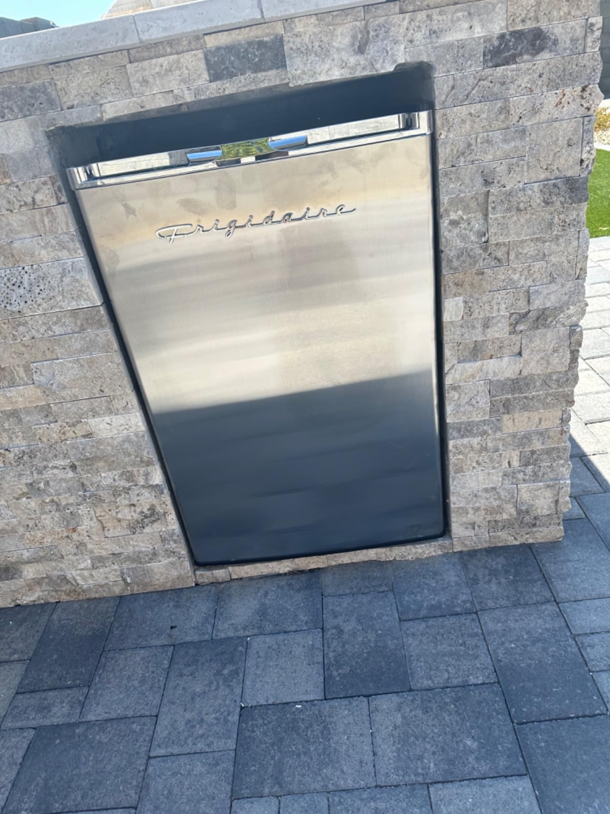 Frigidaire, 4.5 cu ft Refrigerator, Stainless Steel Door, Platinum Series customer photo 1