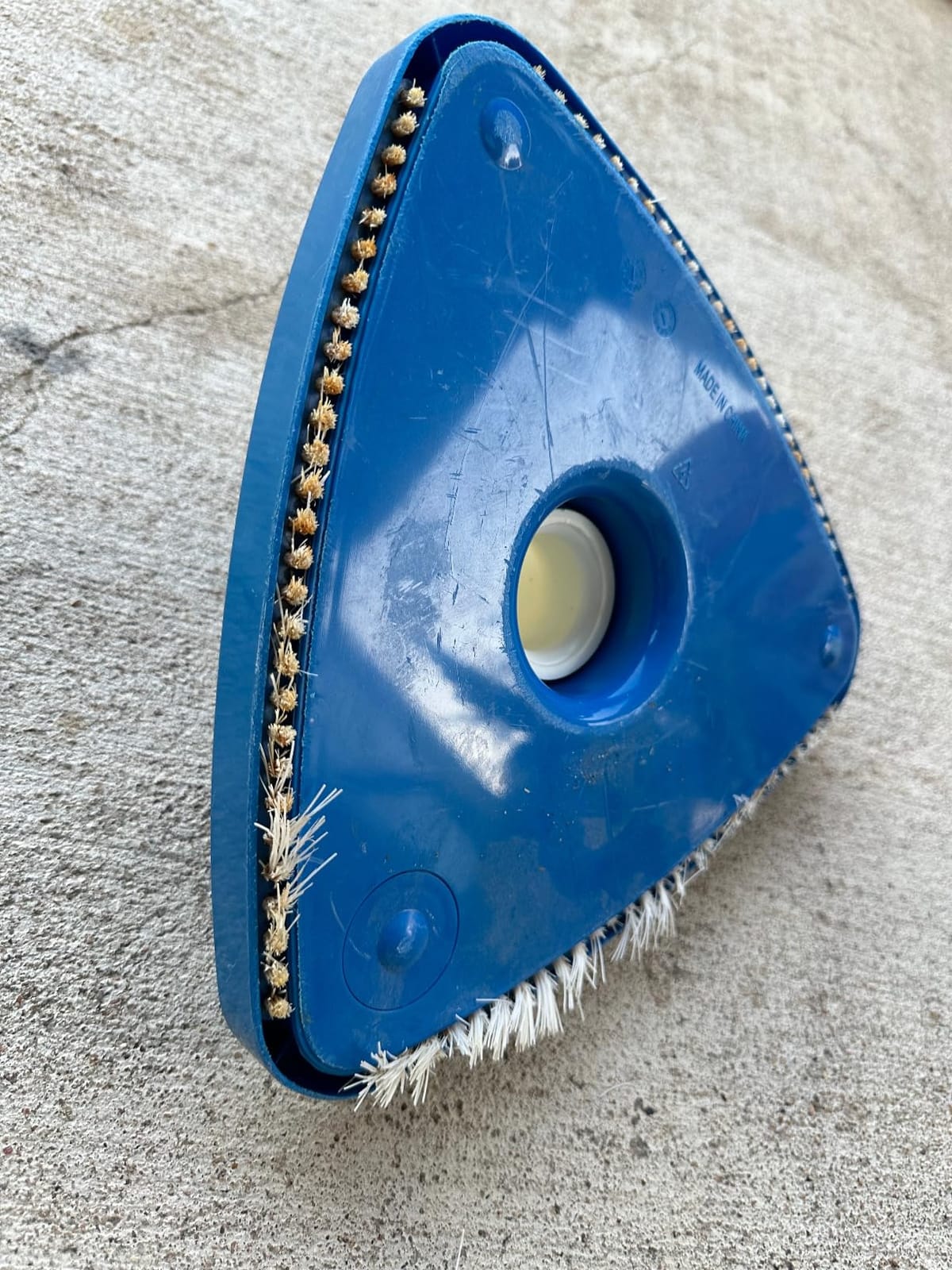Triangular Vinyl Pool Vacuum Head, Weighted Swimming Pool Vacuums for Above Ground & Inground Pools (Blue) customer photo 1