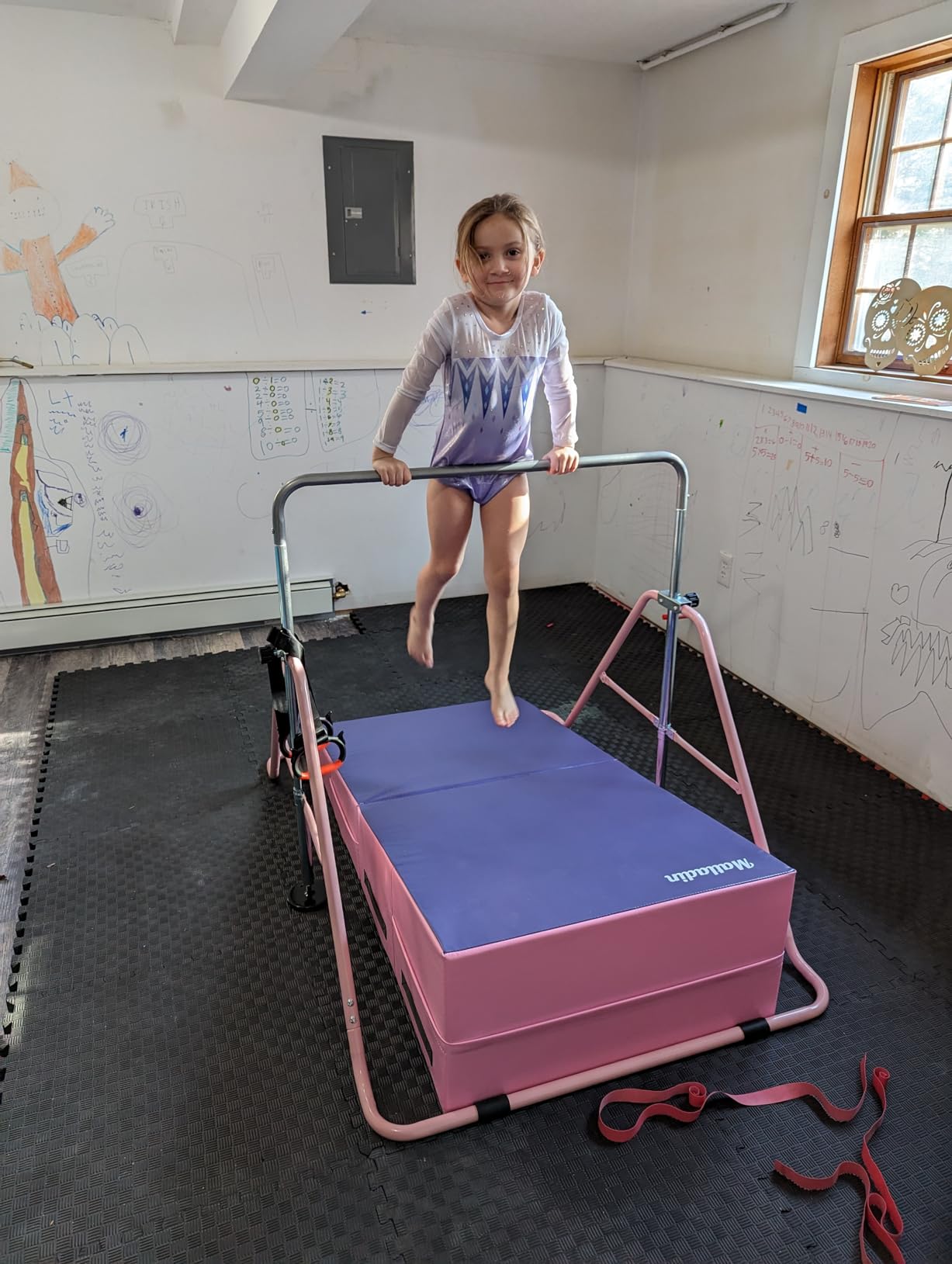 Matladin Folding Gymnastics Cheese Wedge Incline Mat, Gym Fitness Tumbling Skill Shape Mat for Kids Girls Home Training Exercise customer photo 2