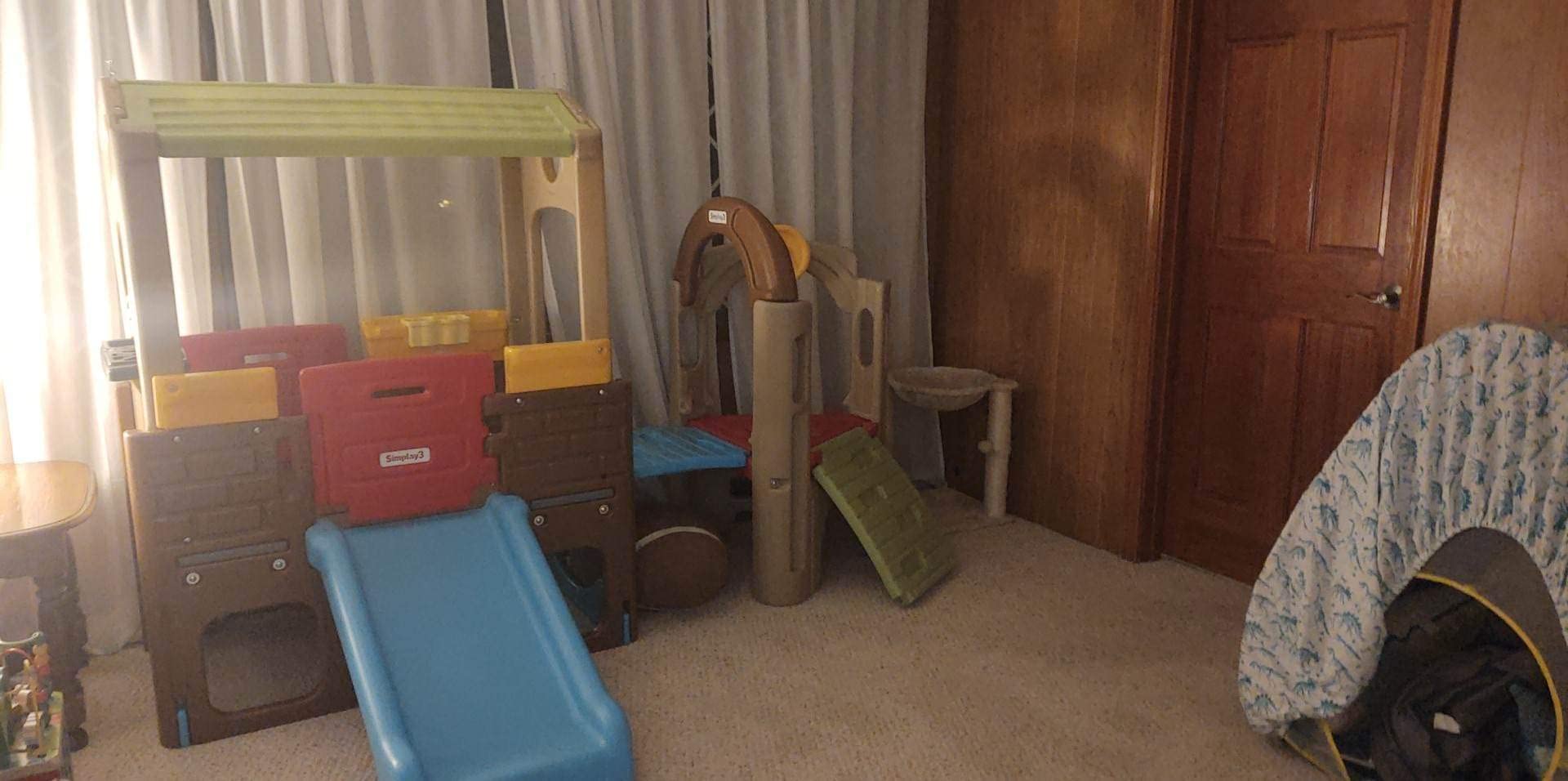 Simplay3 Young Explorers Discovery Playhouse - Indoor or Outdoor Clubhouse and Activity Playset for Toddlers and Kids, Made in USA customer photo 2