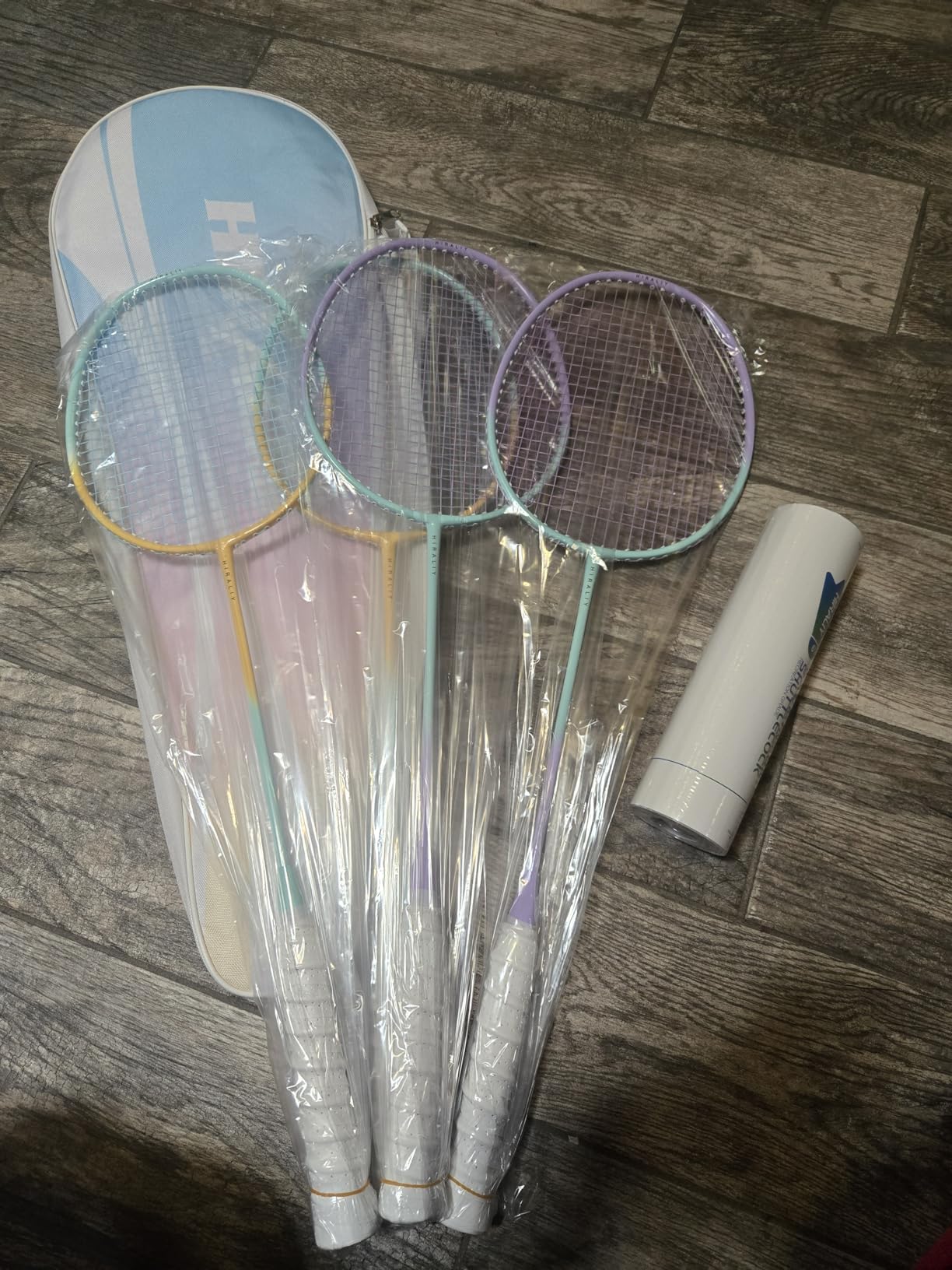 HIRALIY Badminton Rackets Set of 4, 6/12 Birdies, 1 Carrying Bag for Backyards Outdoor Game for Adult Family Beginner customer photo 2