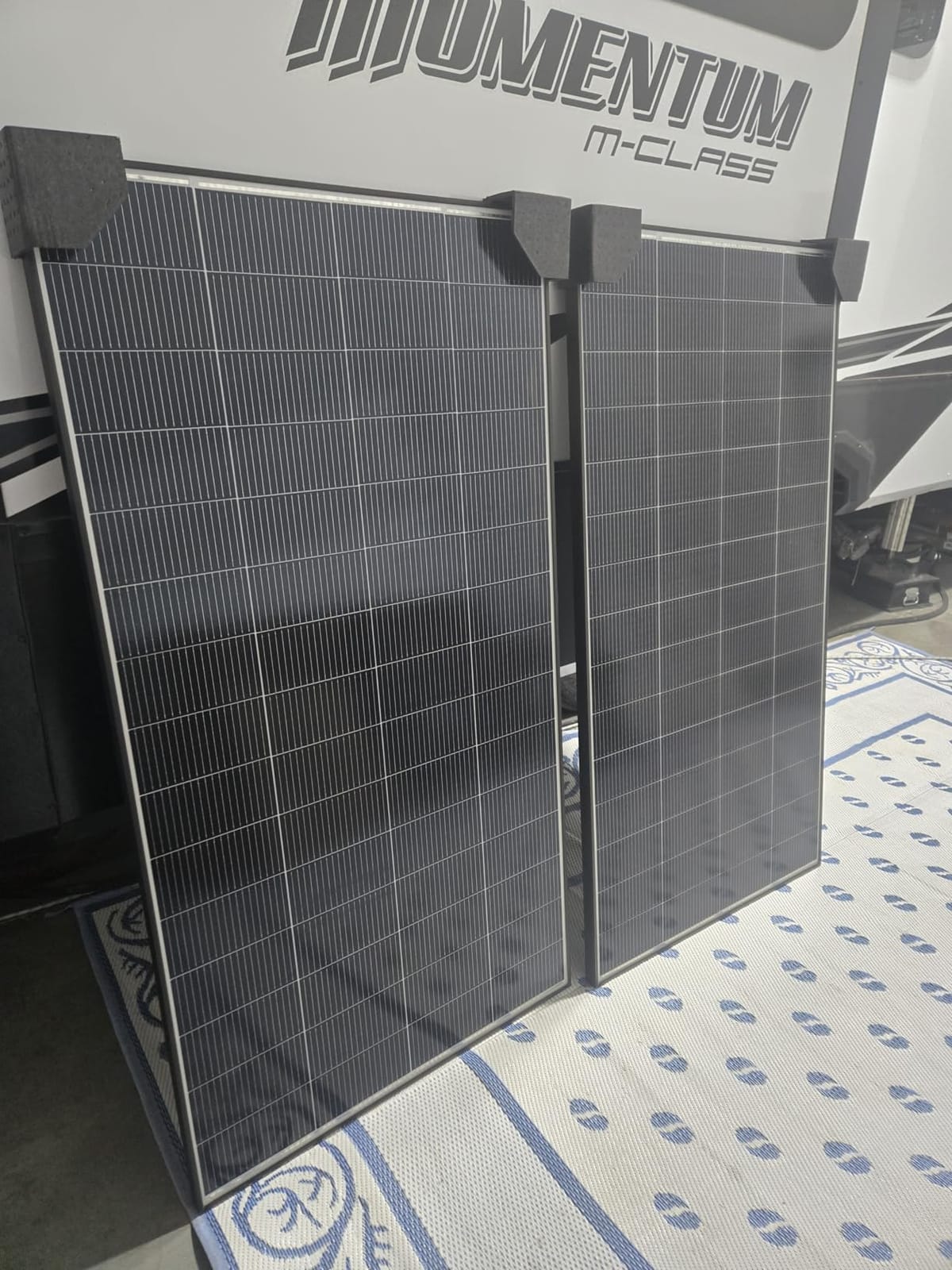 Renogy Solar Panels 640 Watt N-Type 18BB, 25% High-Efficiency | 2PCS 320W Solar Panels for Homes Rooftops Farms yards sheds Off-Grid Systems, Efficient Power in Less Space, IP68 customer photo 2